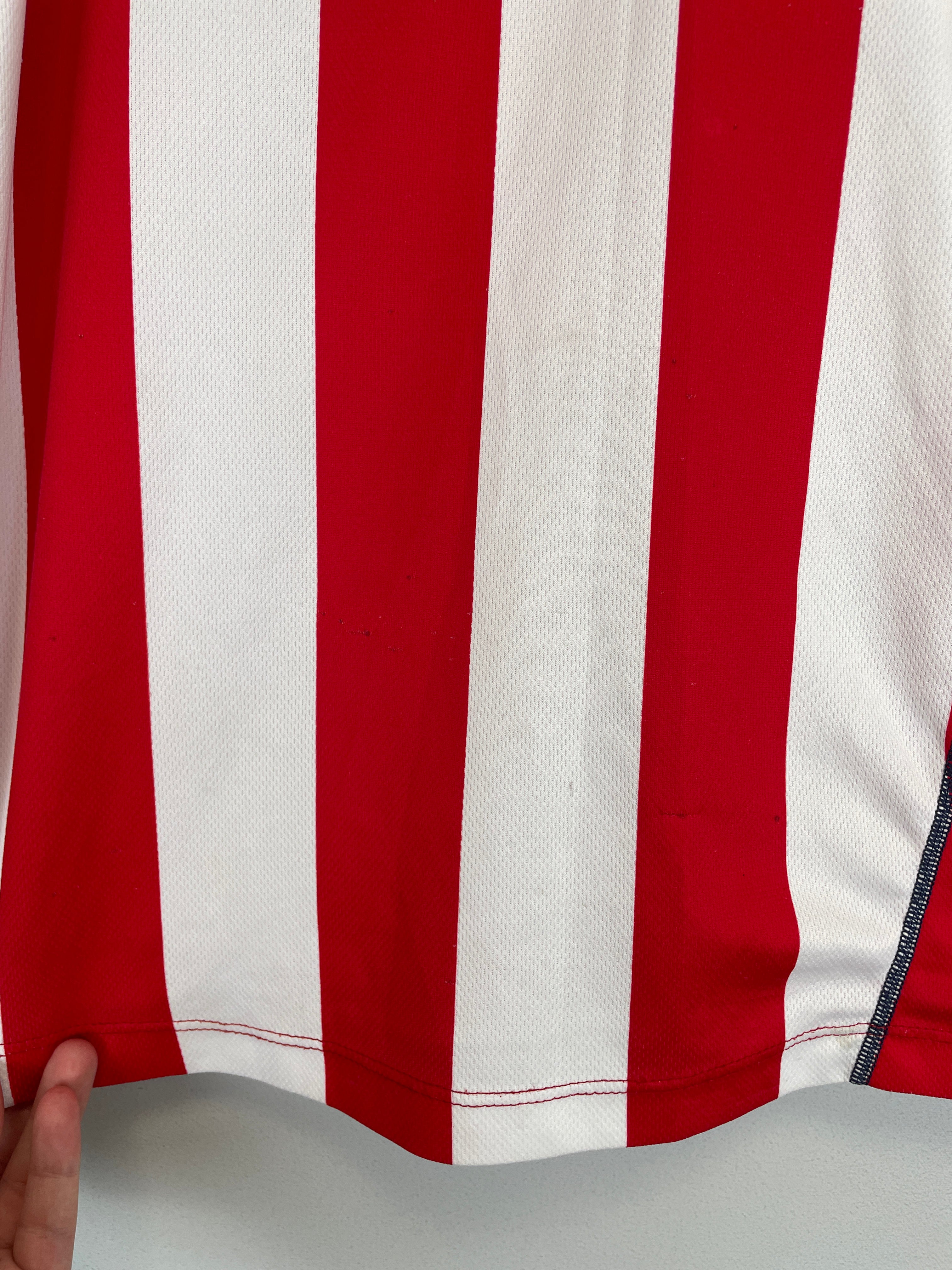 Shop 2003/04 CHIVAS GUADALAJARA HOME SHIRT (XS) REEBOK, classic football shirts, vintage football shirts & retro soccer jerseys at Cult Kits