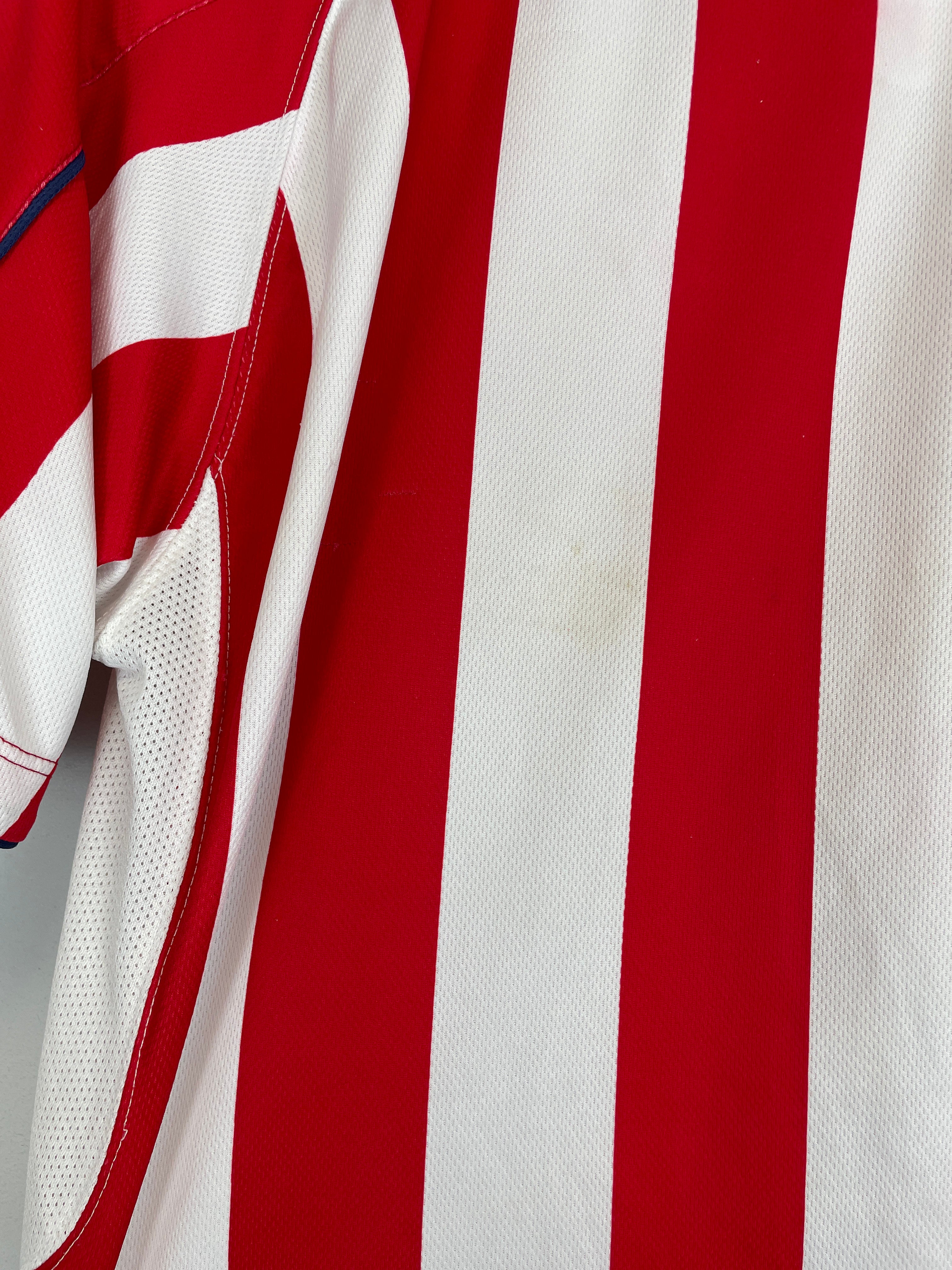 Shop 2003/04 CHIVAS GUADALAJARA HOME SHIRT (XS) REEBOK, classic football shirts, vintage football shirts & retro soccer jerseys at Cult Kits