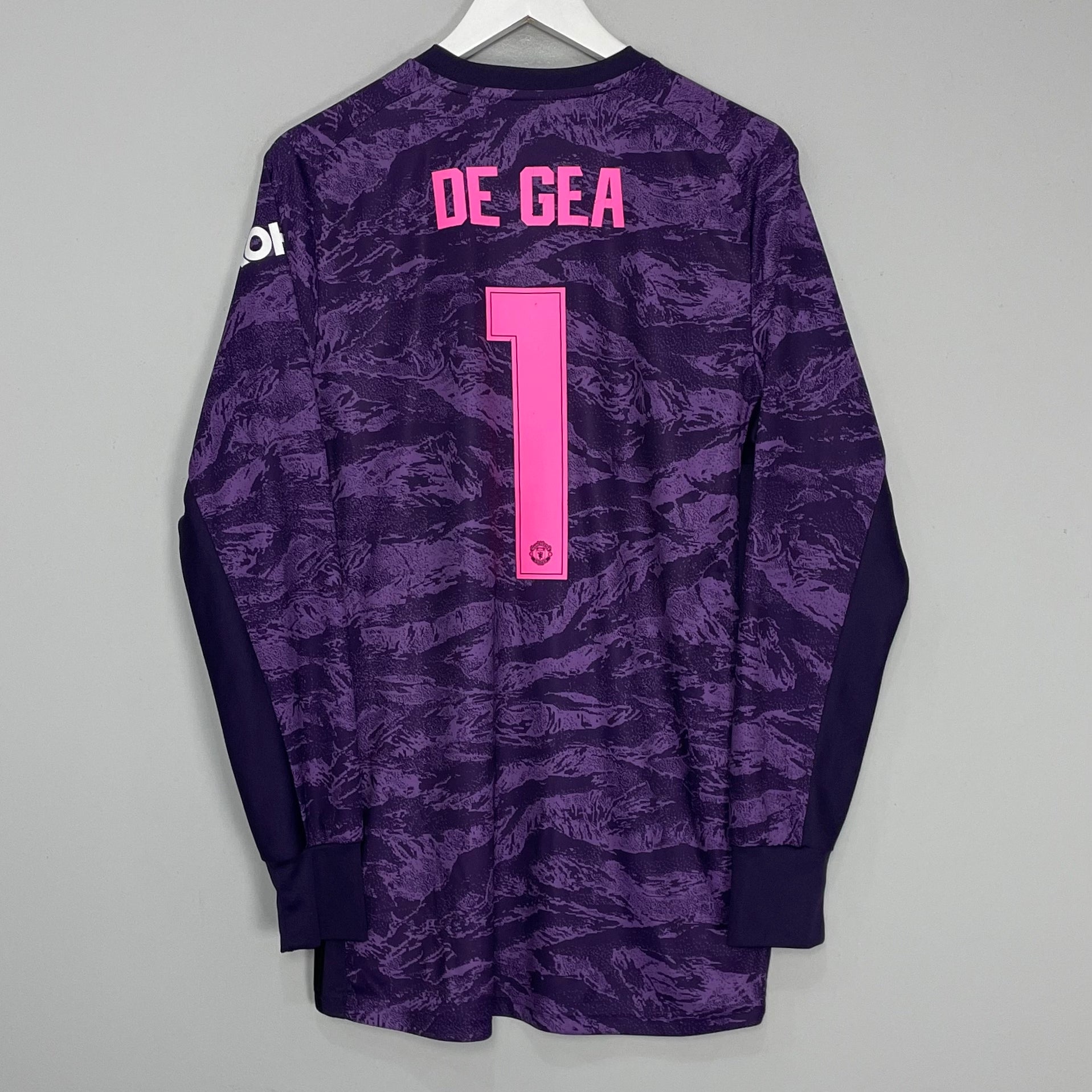 Shop 2019/20 MANCHESTER UNITED DE GEA #1 *AUTHENTIC* GK SHIRT (M) ADIDAS, classic football shirts, vintage football shirts & retro soccer jerseys at Cult Kits