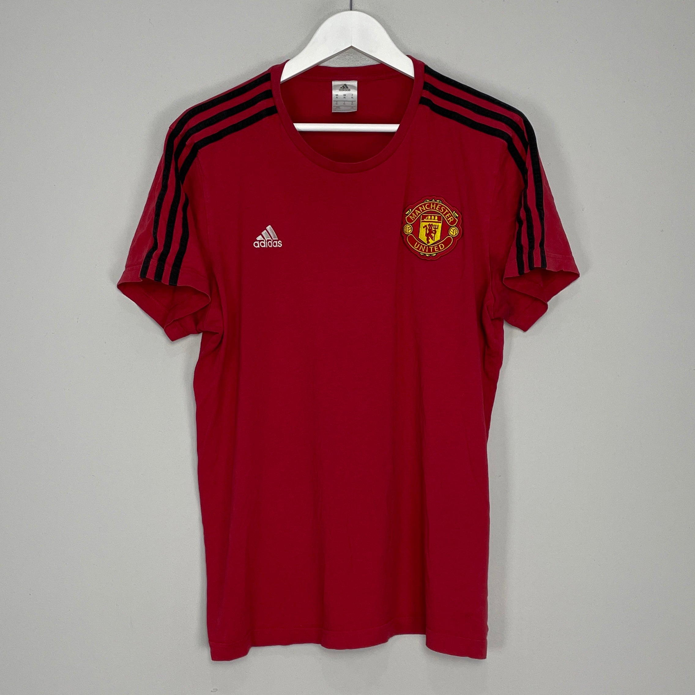 Shop 2018/19 MANCHESTER UNITED TRAINING SHIRT (XL) ADIDAS, classic football shirts, vintage football shirts & retro soccer jerseys at Cult Kits