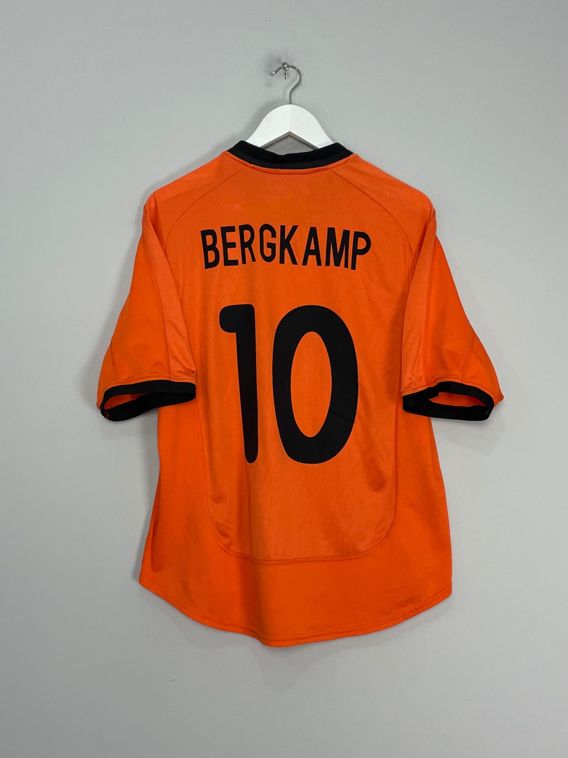 Shop 2000/02 NETHERLANDS BERGKAMP #10 HOME SHIRT (L) NIKE, classic football shirts, vintage football shirts & retro soccer jerseys at Cult Kits