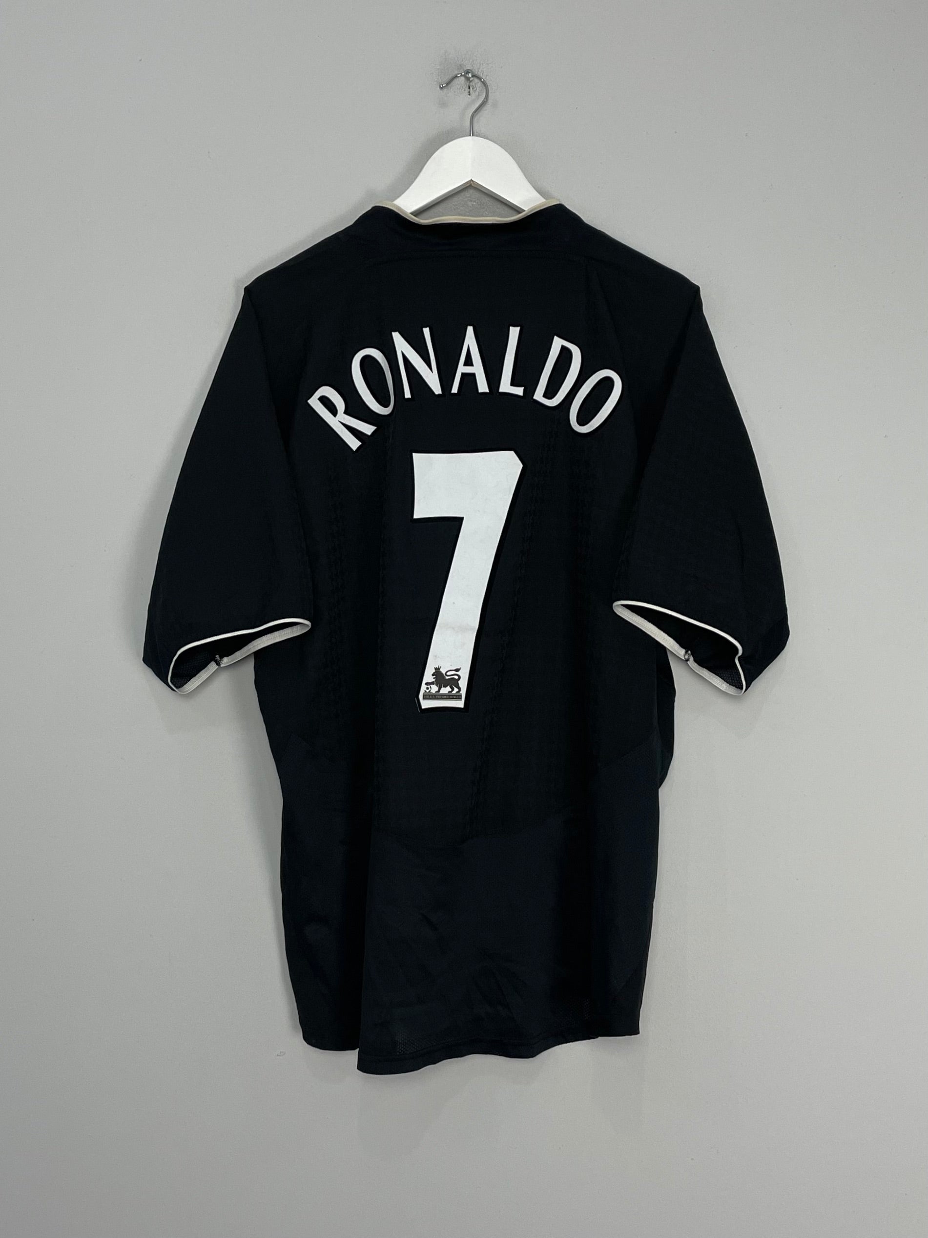 Shop 2003/05 MANCHESTER UNITED RONALDO #7 *STAND UP TO RACISM* AWAY SHIRT (M) NIKE, classic football shirts, vintage football shirts & retro soccer jerseys at Cult Kits