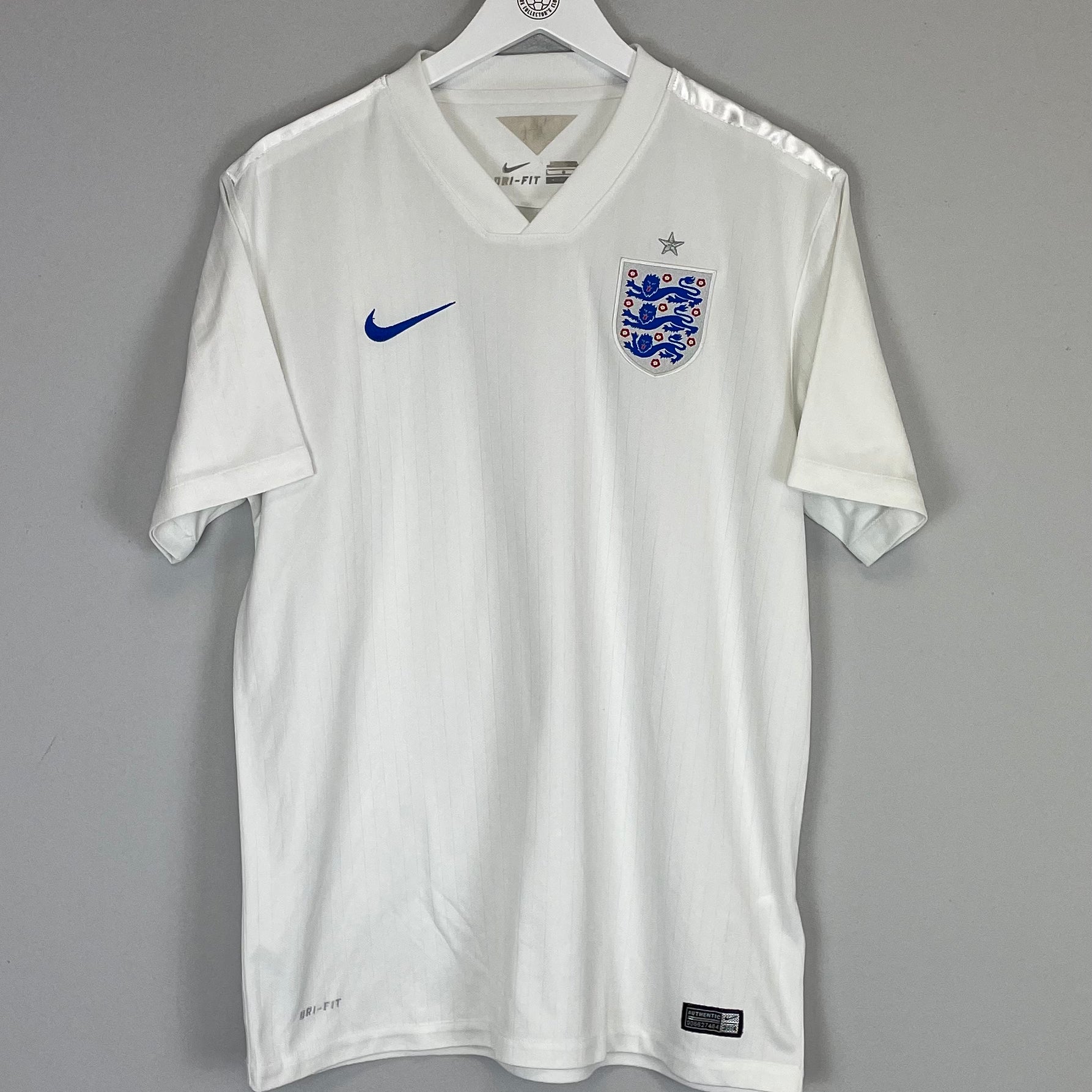 Shop 2014/15 ENGLAND HOME SHIRT (L) NIKE, classic football shirts, vintage football shirts & retro soccer jerseys at Cult Kits