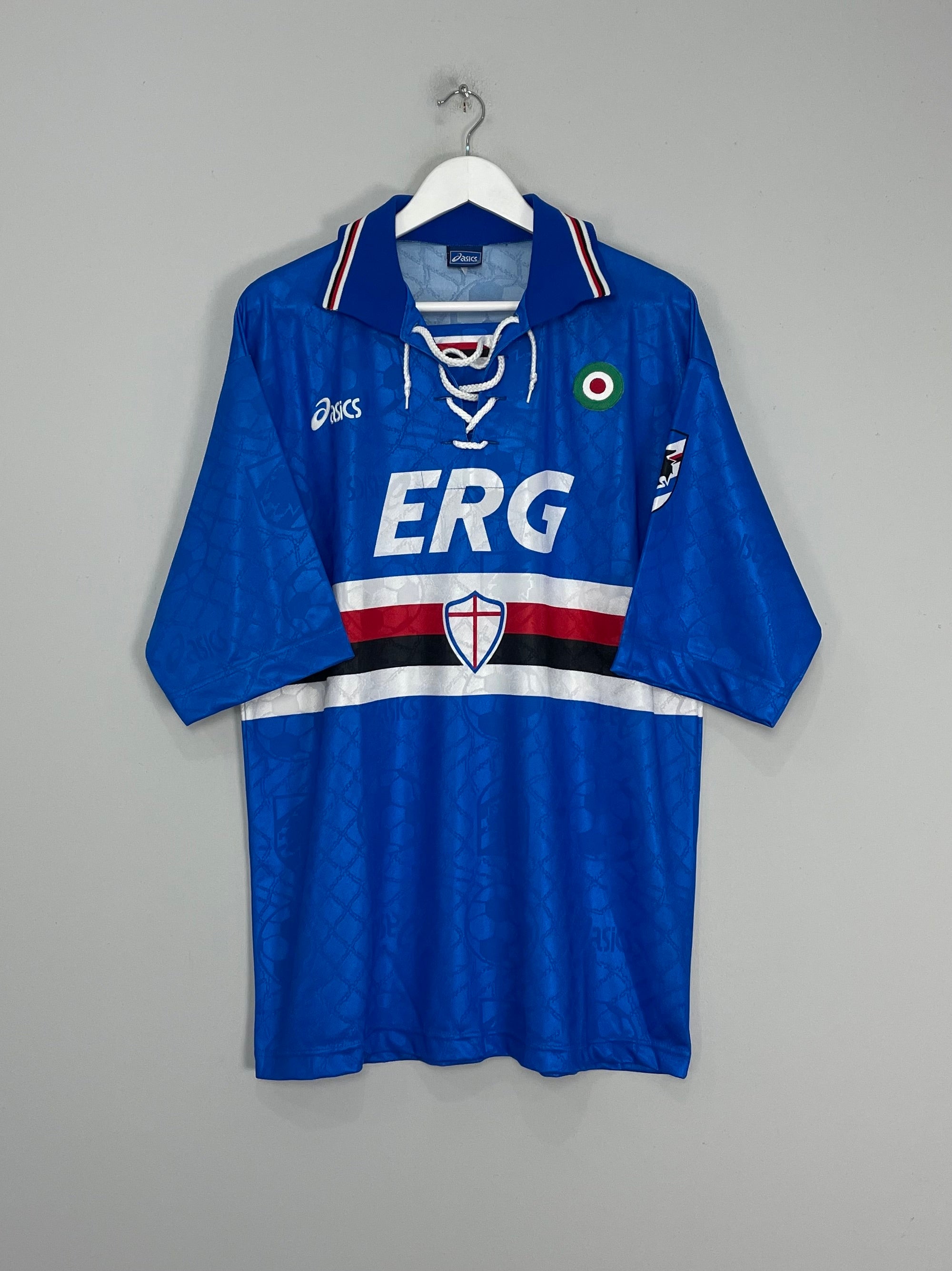 Shop 1994/95 SAMPDORIA HOME SHIRT (XL) ASICS, classic football shirts, vintage football shirts & retro soccer jerseys at Cult Kits