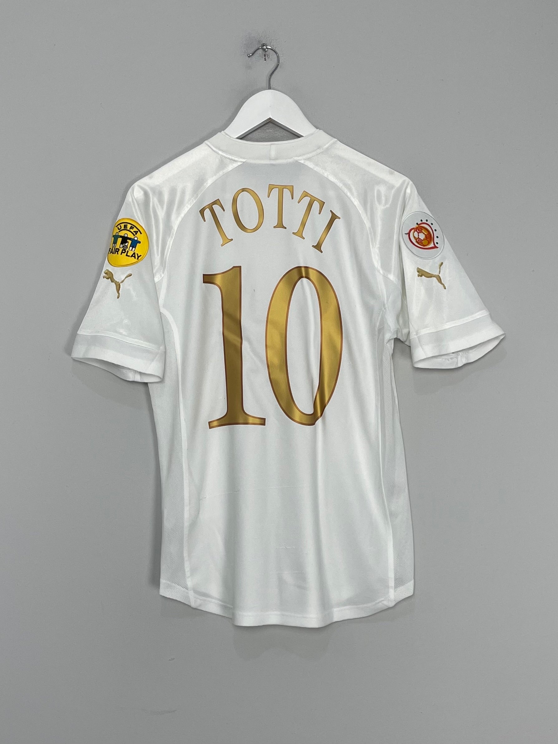 Shop 2004/06 ITALY TOTTI #10 AWAY SHIRT (S) PUMA, classic football shirts, vintage football shirts & retro soccer jerseys at Cult Kits