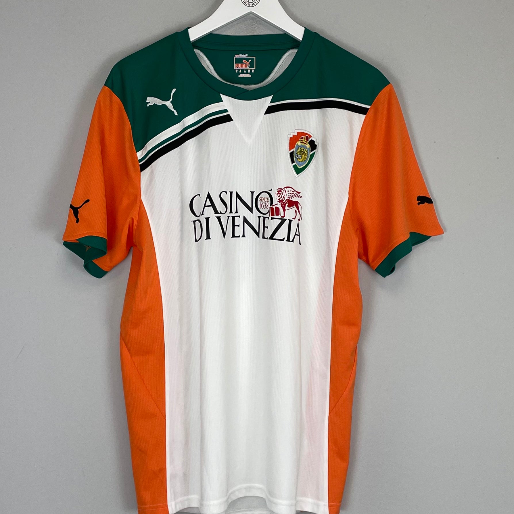 Shop 2012/13 VENEZIA #8 AWAY SHIRT (XL) PUMA, classic football shirts, vintage football shirts & retro soccer jerseys at Cult Kits