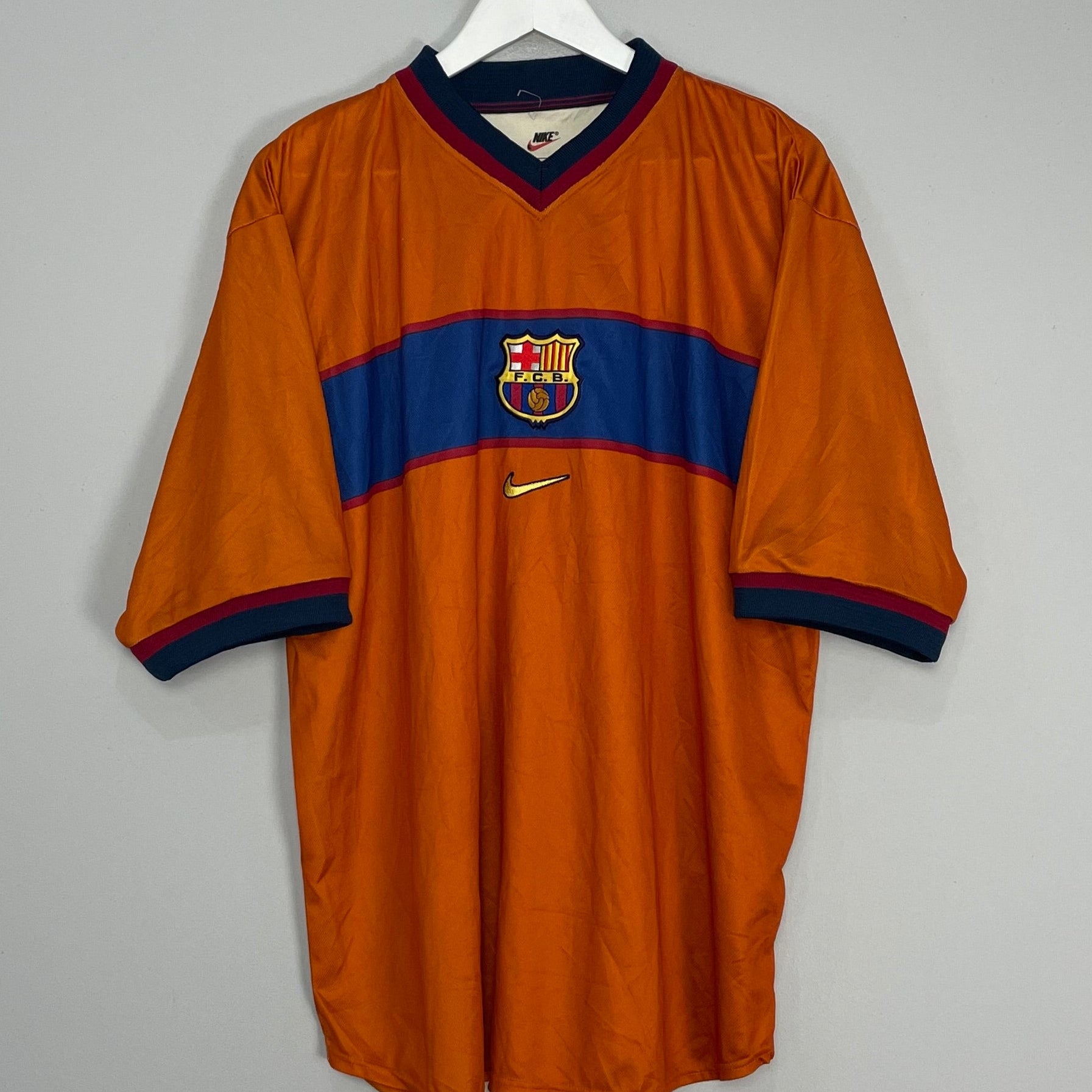 Shop 1998/00 BARCELONA THIRD SHIRT (XL) NIKE, classic football shirts, vintage football shirts & retro soccer jerseys at Cult Kits