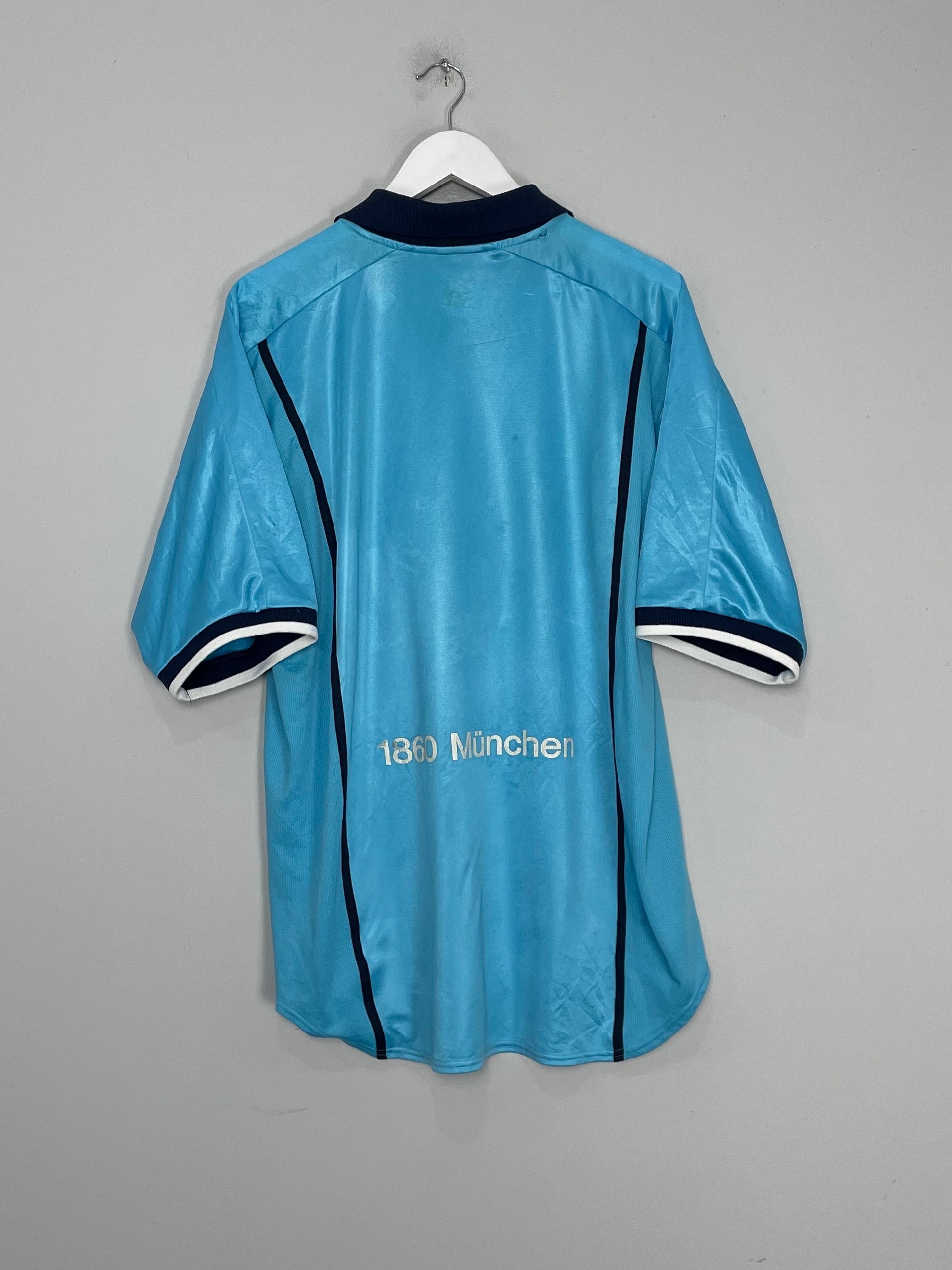 Shop 2000/01 1860 MUNICH HOME SHIRT (XL) NIKE, classic football shirts, vintage football shirts & retro soccer jerseys at Cult Kits