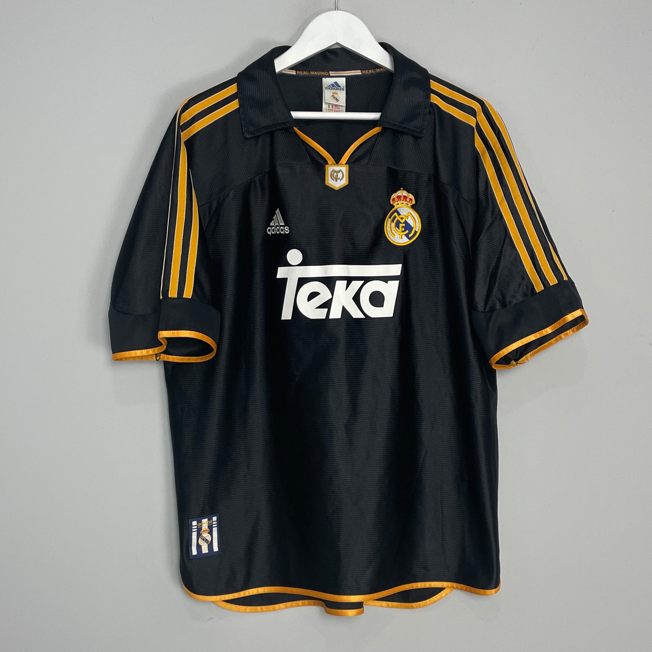 Shop 1999/01 REAL MADRID AWAY SHIRT (L) ADIDAS, classic football shirts, vintage football shirts & retro soccer jerseys at Cult Kits