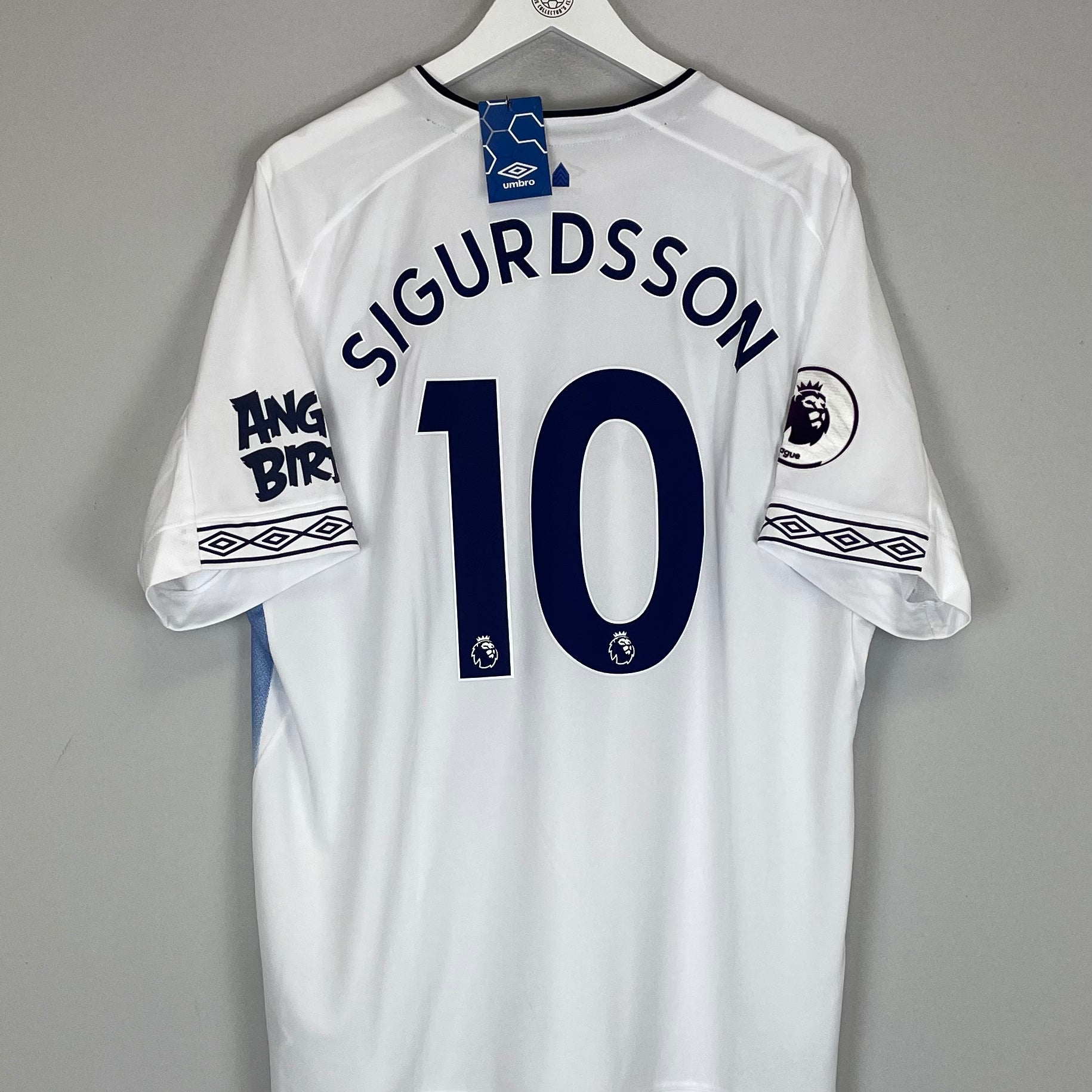 Shop 2018/19 EVERTON SIGURDSSON #10 *BNWT* THIRD SHIRT (XXL) UMBRO, classic football shirts, vintage football shirts & retro soccer jerseys at Cult Kits