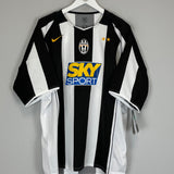 Shop 2004/05 JUVENTUS DEL PIERO #10 *BNWT* HOME SHIRT (XL) NIKE, classic football shirts, vintage football shirts & retro soccer jerseys at Cult Kits