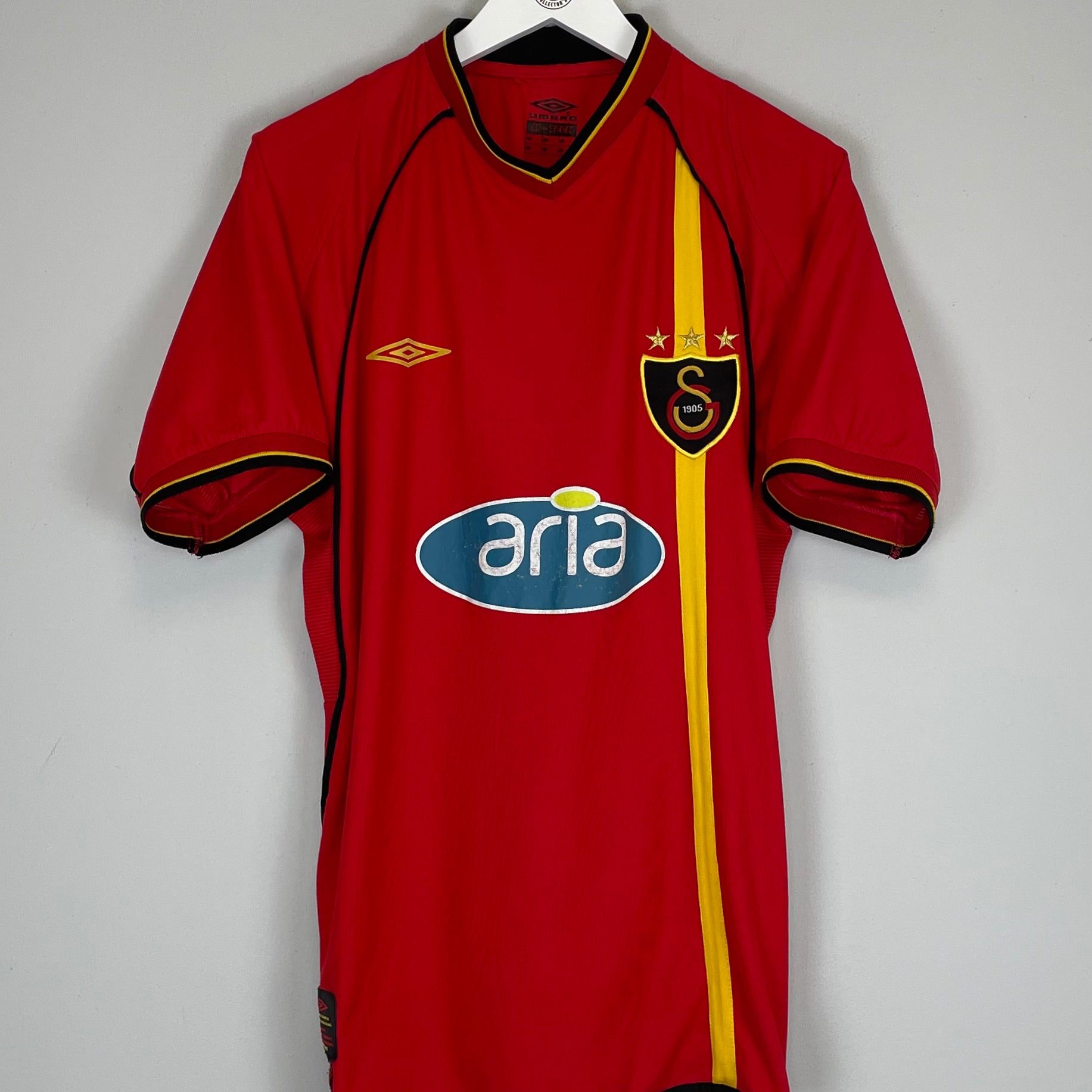 Shop 2002/03 GALATASARAY HOME SHIRT (L) UMBRO, classic football shirts, vintage football shirts & retro soccer jerseys at Cult Kits