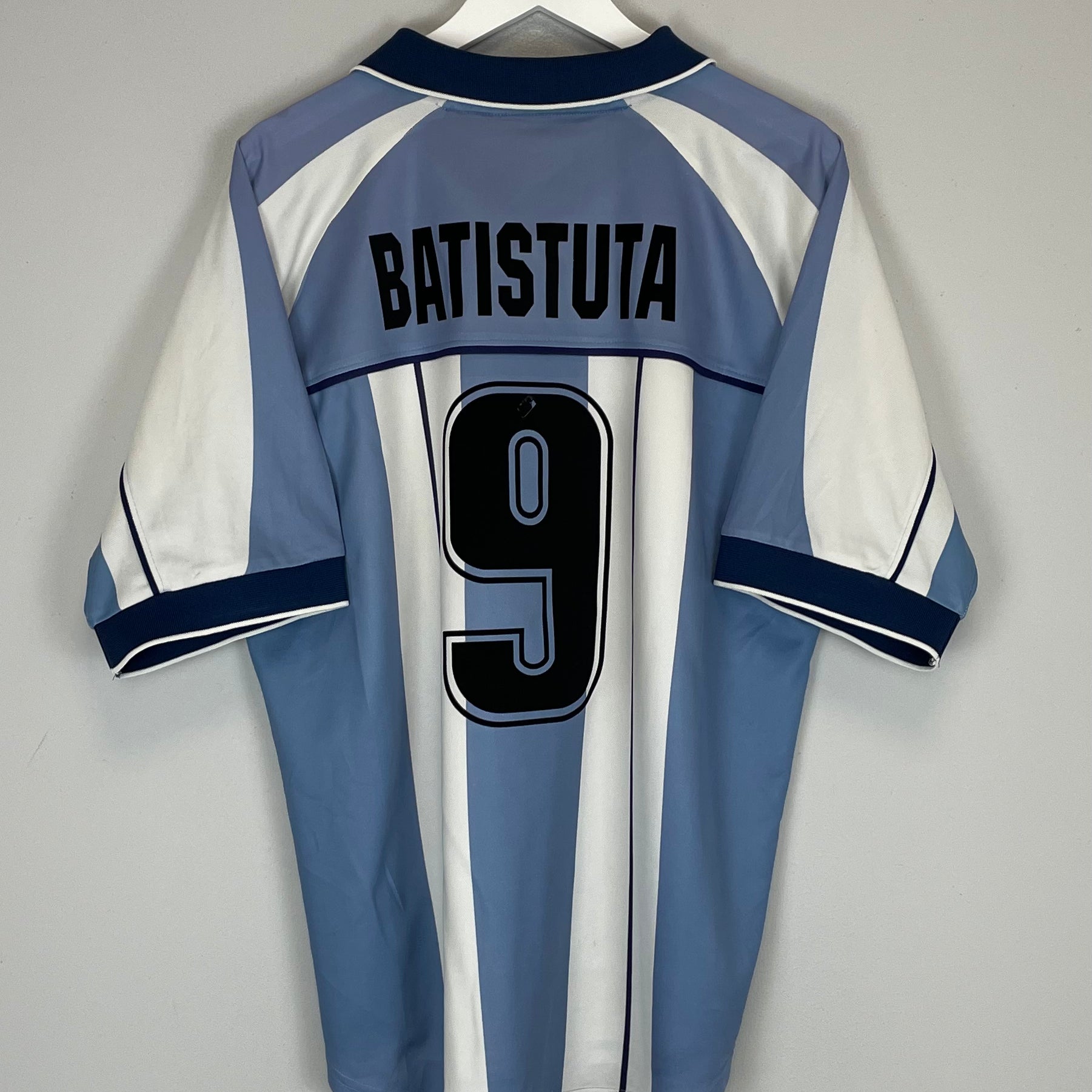 Shop 2000/01 ARGENTINA BATISTUTA #9 HOME SHIRT (L) REEBOK, classic football shirts, vintage football shirts & retro soccer jerseys at Cult Kits