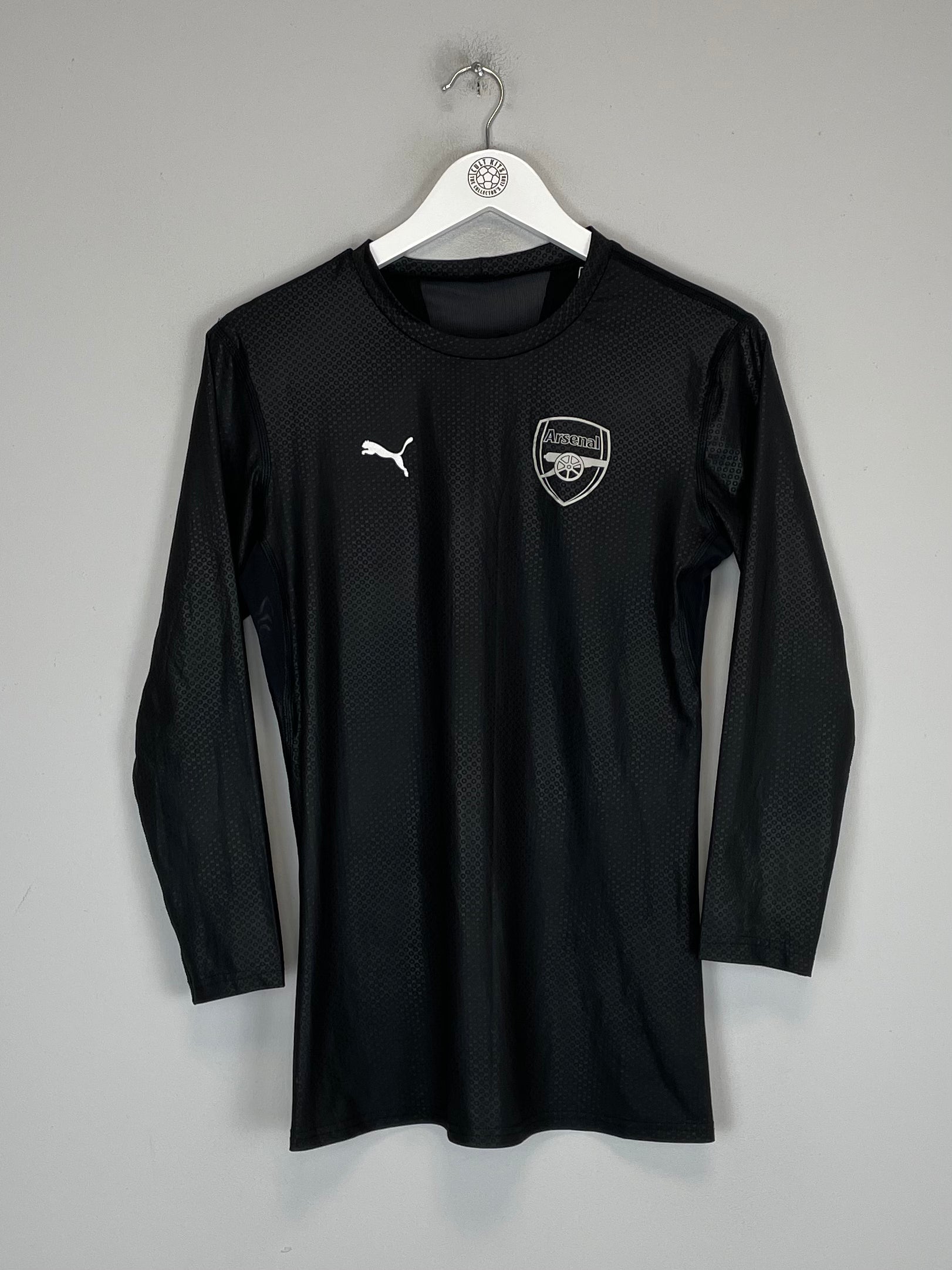 Shop 2017/18 ARSENAL UNDERLAYER (L) PUMA, classic football shirts, vintage football shirts & retro soccer jerseys at Cult Kits