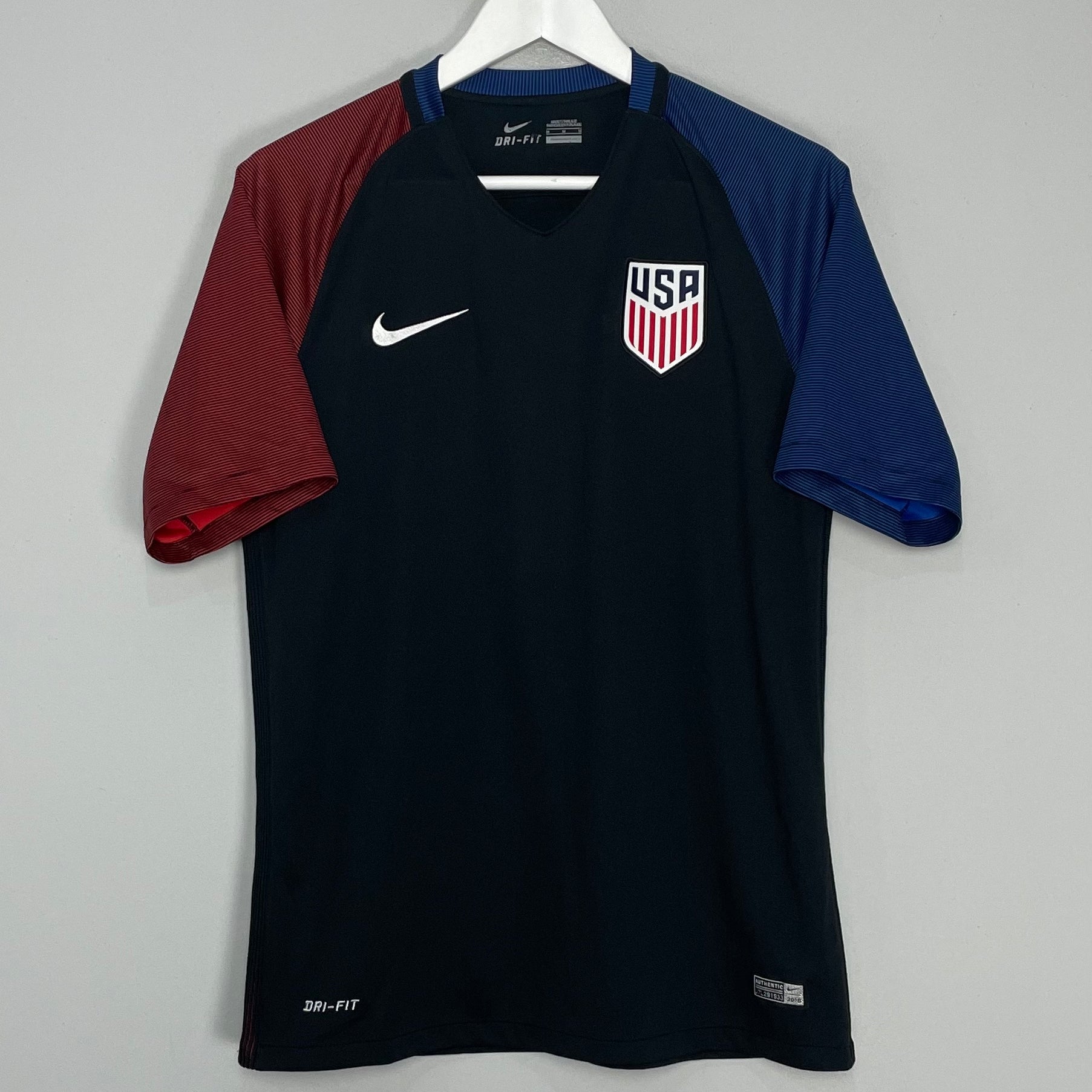 Shop 2016/17 USA AWAY SHIRT (M) NIKE, classic football shirts, vintage football shirts & retro soccer jerseys at Cult Kits