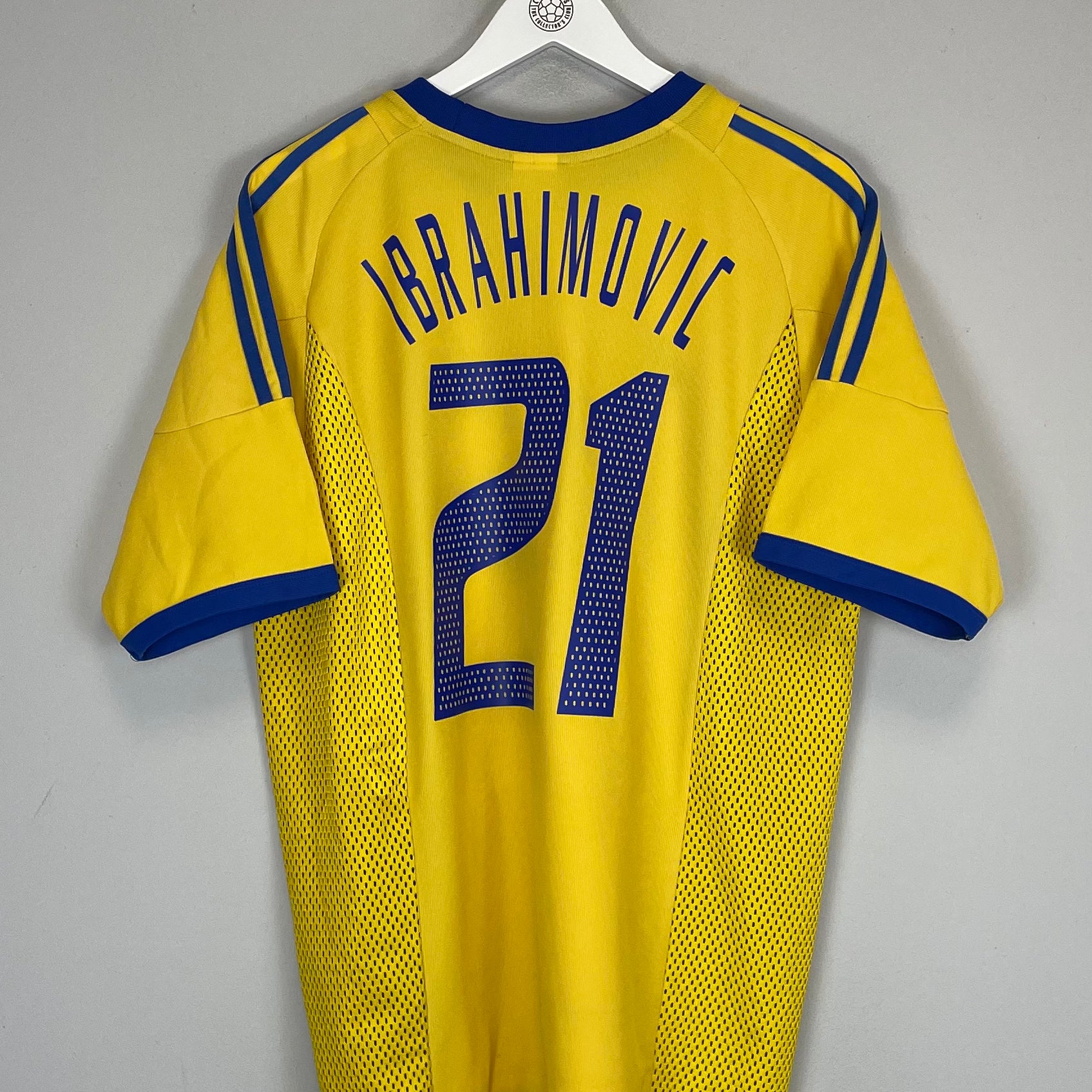 Shop 2002/03 SWEDEN IBRAHIMOVIC #21 HOME SHIRT (L) ADIDAS, classic football shirts, vintage football shirts & retro soccer jerseys at Cult Kits