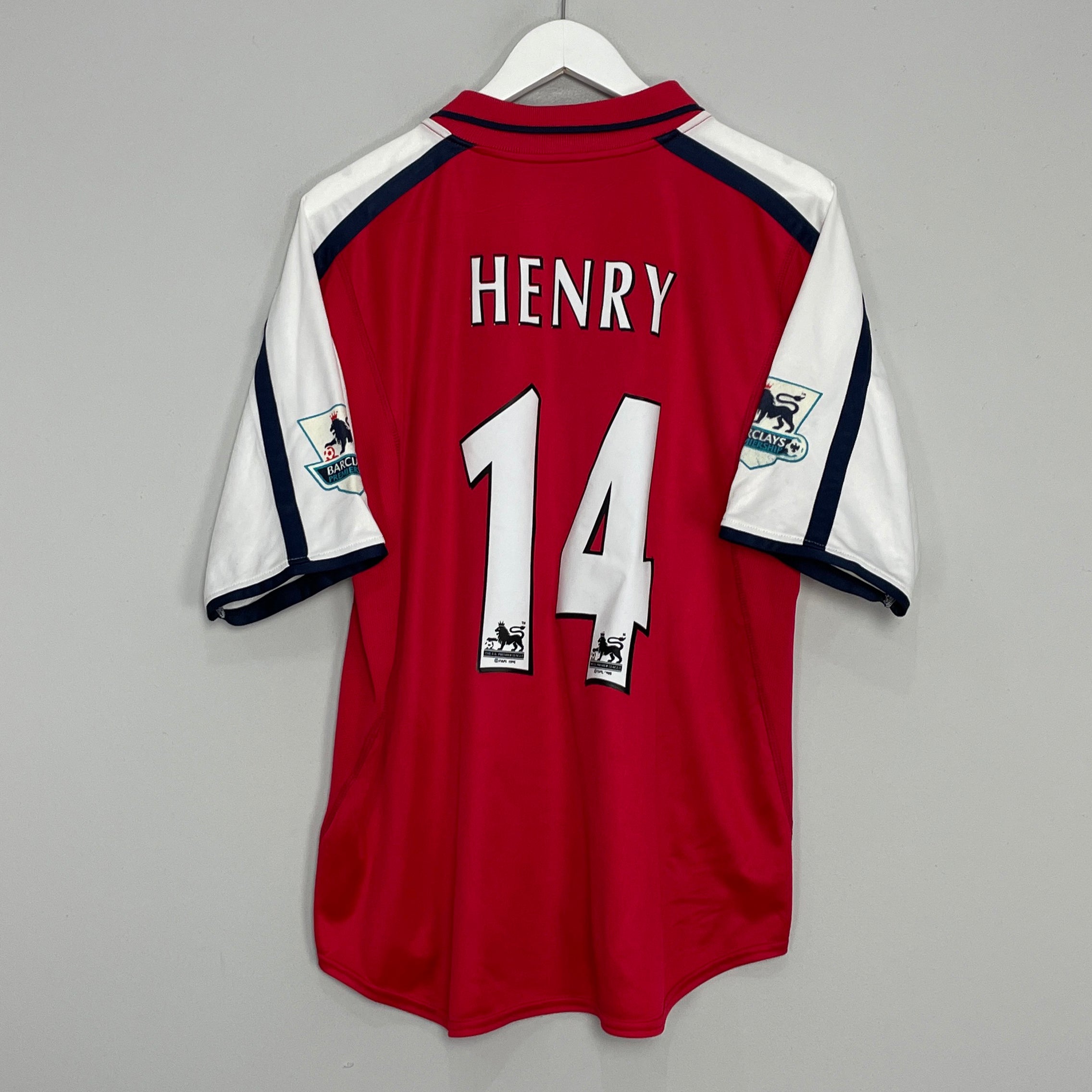 Shop 2000/02 ARSENAL HENRY #14 HOME SHIRT (M) NIKE, classic football shirts, vintage football shirts & retro soccer jerseys at Cult Kits