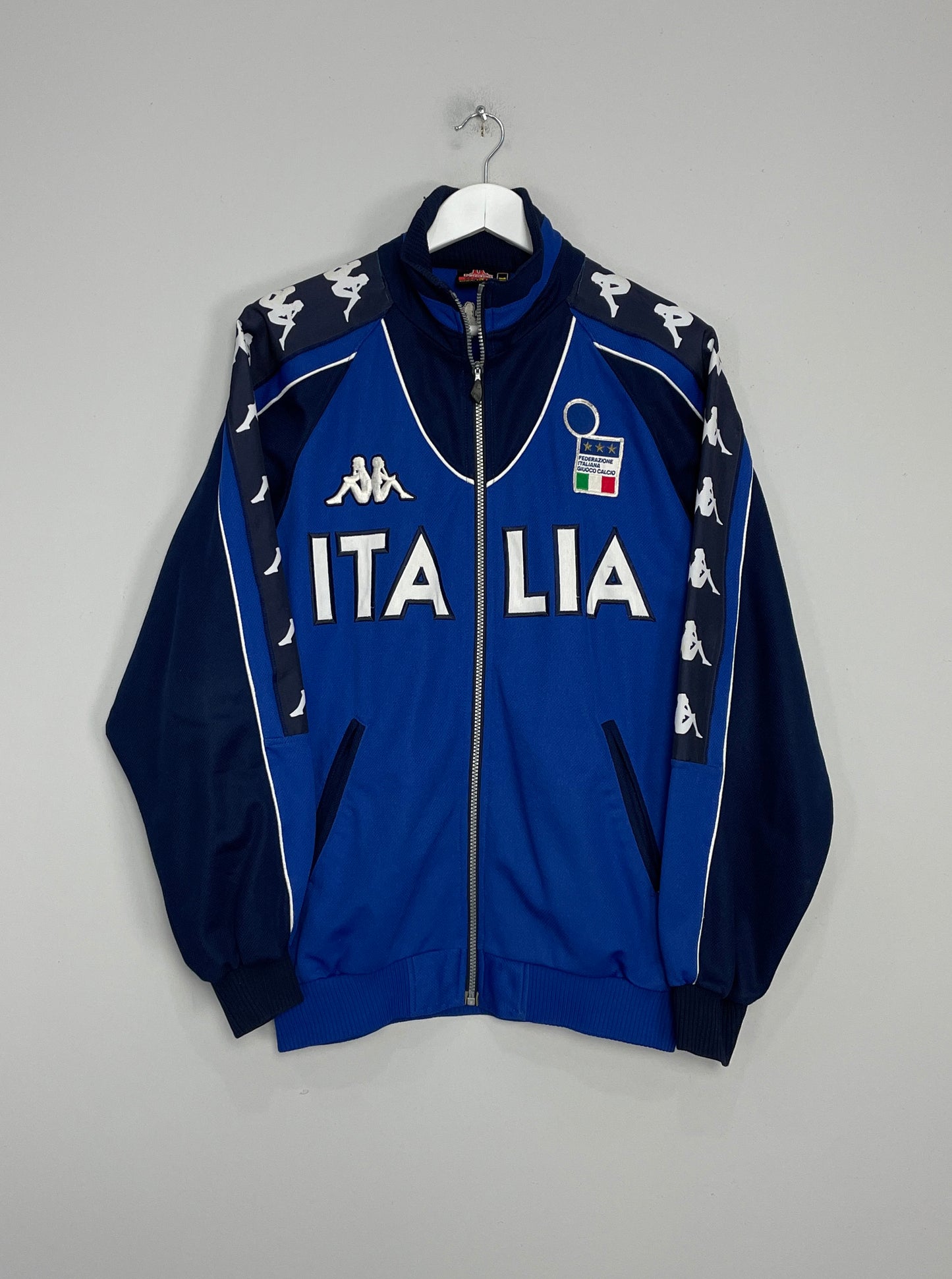Image of the Italy jacket from the 2000/01 season