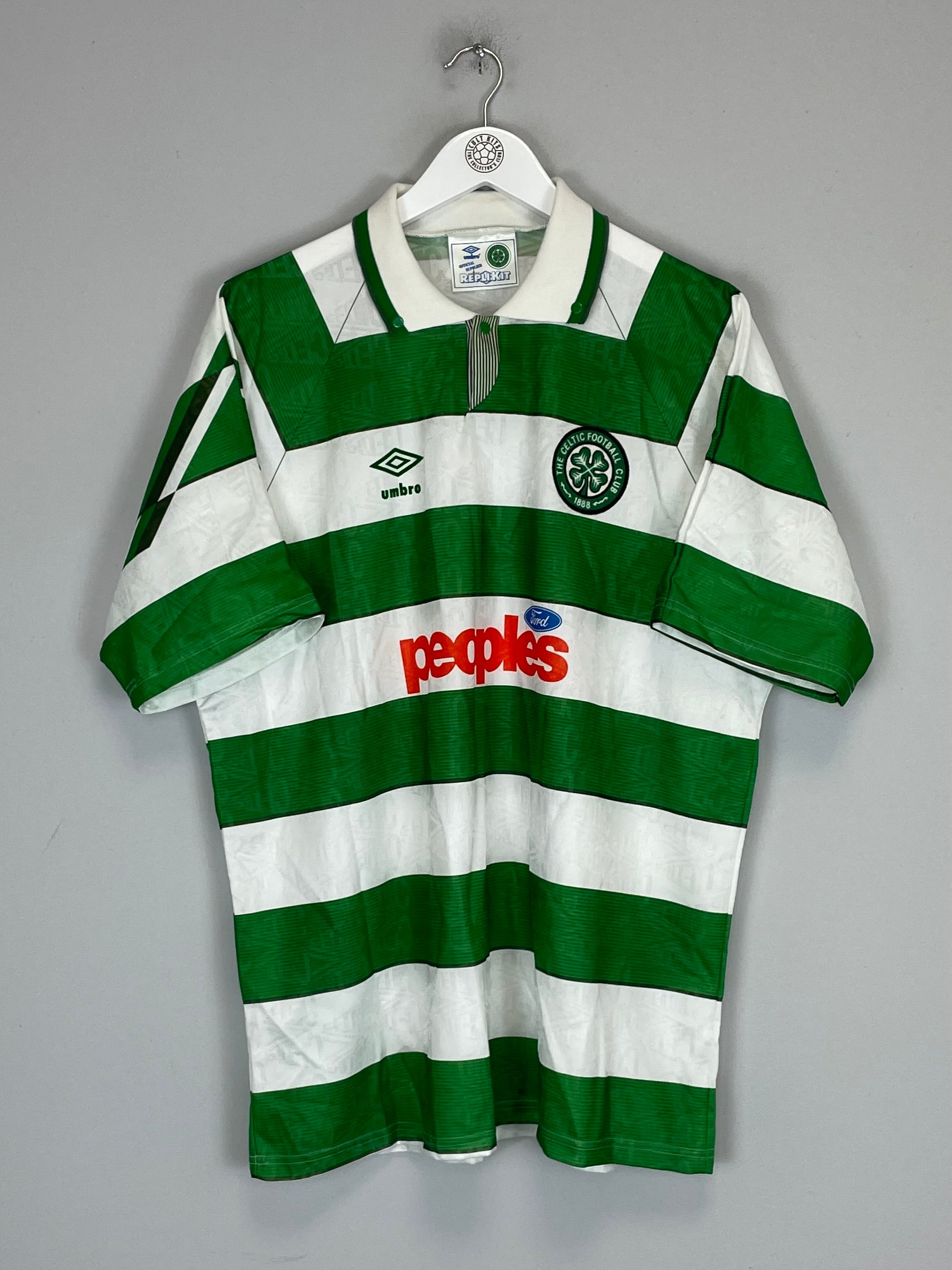1991/92 Celtic home shirt XL by Umbro, featuring green and white stripes, in excellent condition. Product code: CELU44031.
