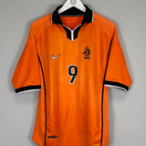 Shop 1998/00 NETHERLANDS KLUIVERT #9 HOME SHIRT (L) NIKE, classic football shirts, vintage football shirts & retro soccer jerseys at Cult Kits