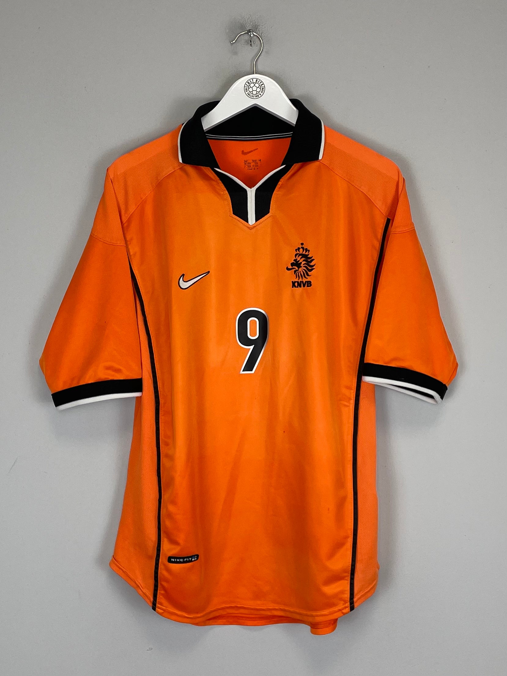 Shop 1998/00 NETHERLANDS KLUIVERT #9 HOME SHIRT (L) NIKE, classic football shirts, vintage football shirts & retro soccer jerseys at Cult Kits