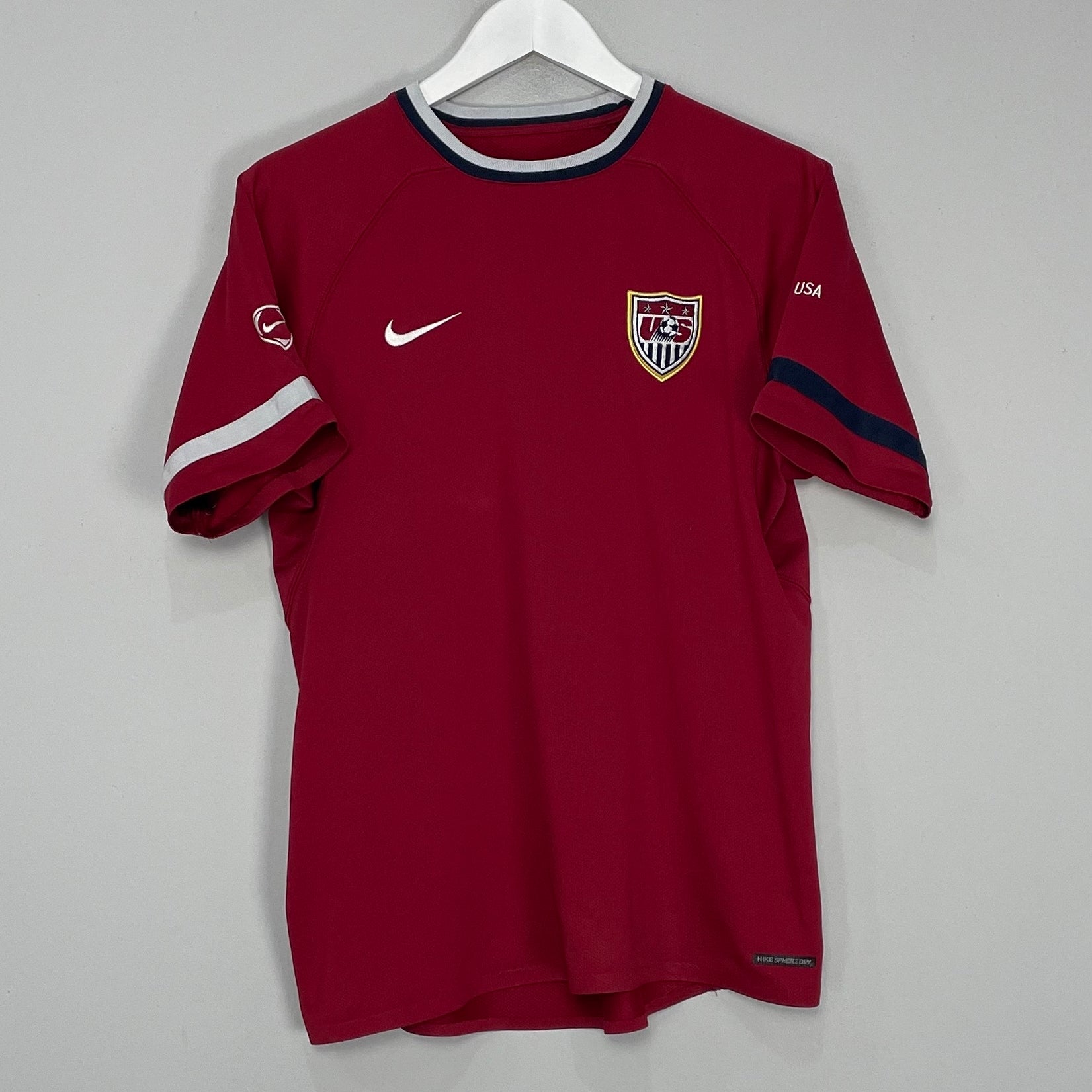 Shop 2000/01 USA TRAINING SHIRT (M) NIKE, classic football shirts, vintage football shirts & retro soccer jerseys at Cult Kits