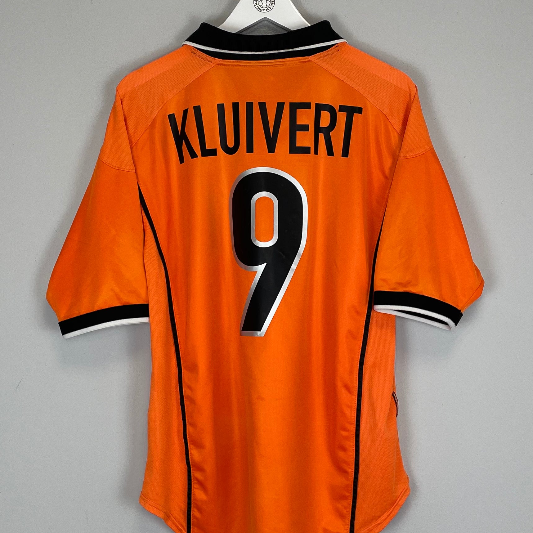 Shop 1998/00 NETHERLANDS KLUIVERT #9 HOME SHIRT (L) NIKE, classic football shirts, vintage football shirts & retro soccer jerseys at Cult Kits