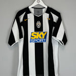 Shop 2004/05 JUVENTUS DEL PIERO #10 HOME SHIRT (M) NIKE, classic football shirts, vintage football shirts & retro soccer jerseys at Cult Kits