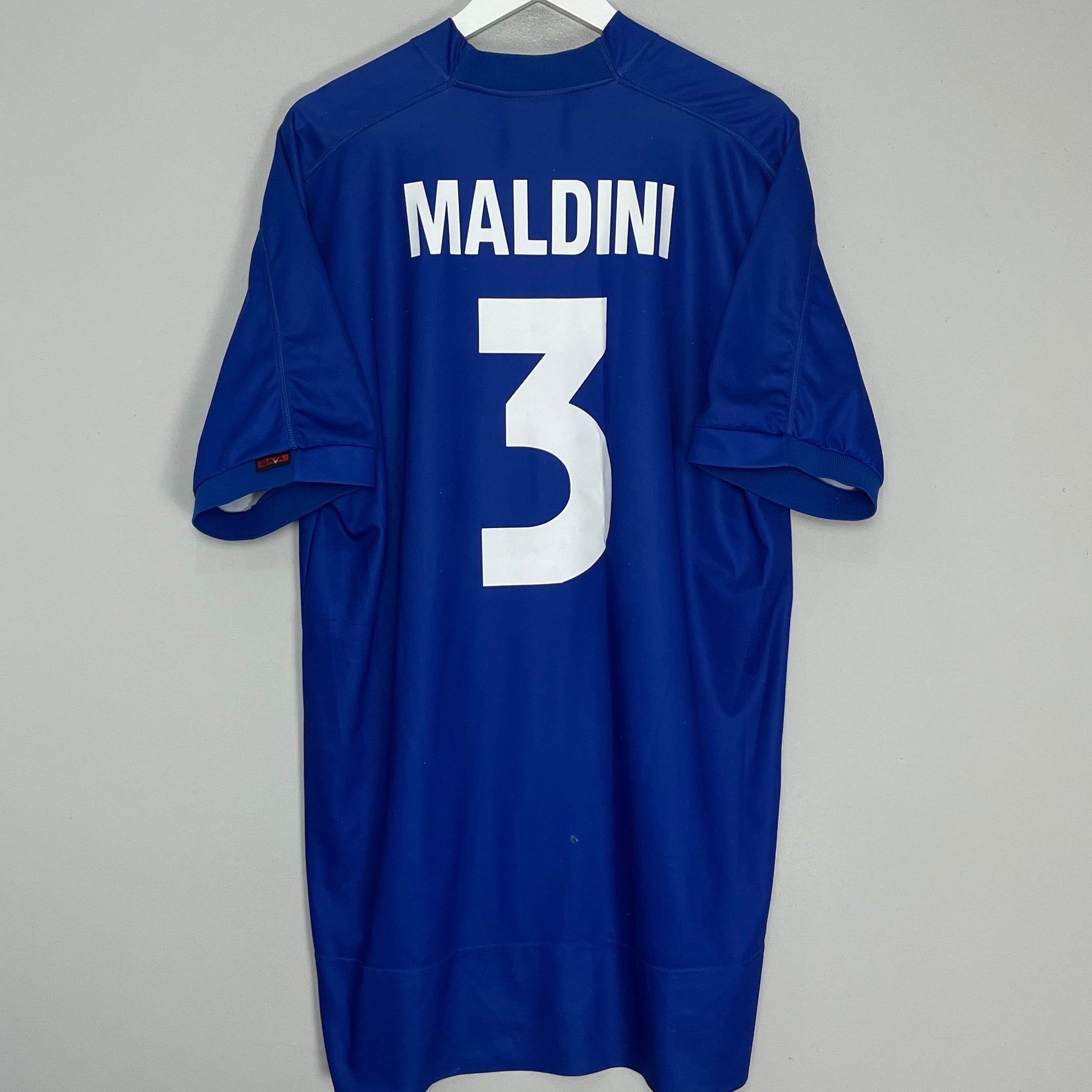 Shop 1998/99 ITALY MALDINI #3 HOME SHIRT (XXL) KAPPA, classic football shirts, vintage football shirts & retro soccer jerseys at Cult Kits