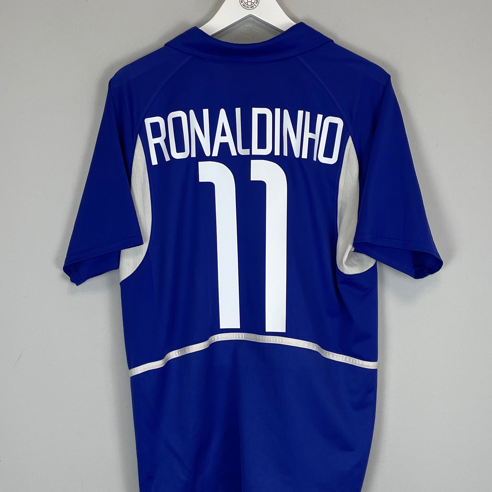 Shop 2002/03 BRAZIL RONALDINHO #11 AWAY SHIRT (M) NIKE, classic football shirts, vintage football shirts & retro soccer jerseys at Cult Kits