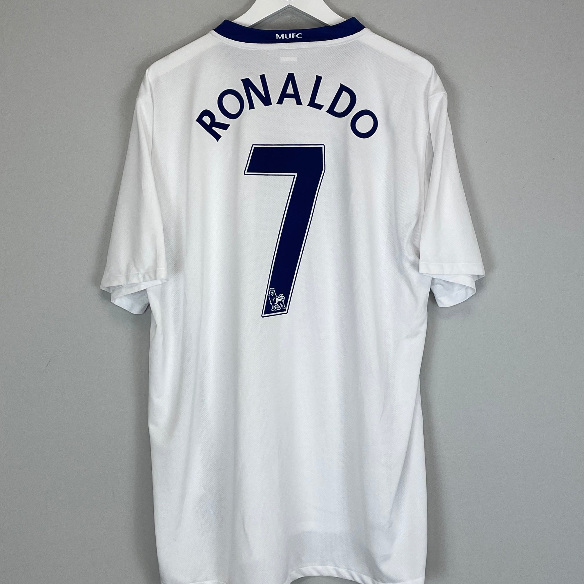 Shop 2008/09 MANCHESTER UNITED RONALDO #7 AWAY SHIRT (XXL) NIKE, classic football shirts, vintage football shirts & retro soccer jerseys at Cult Kits