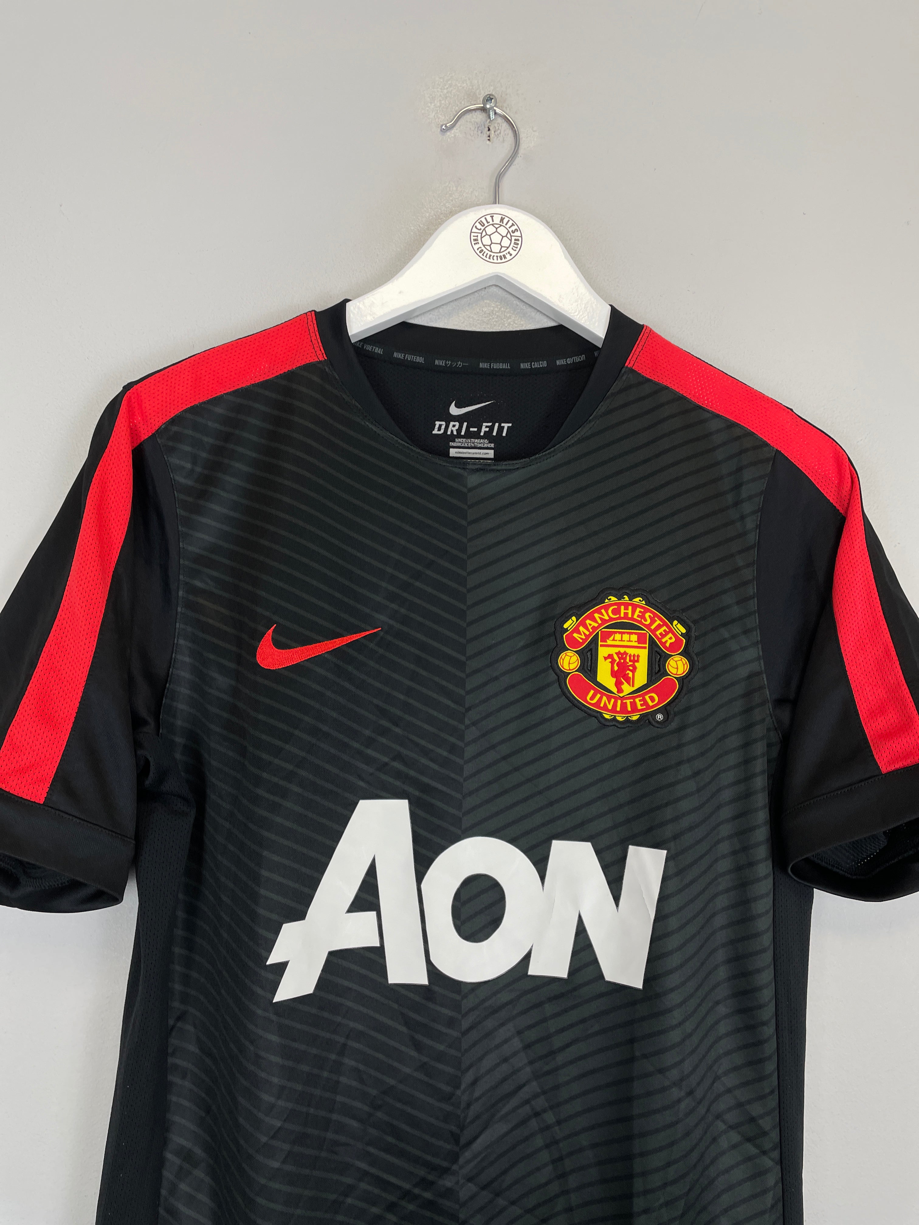 Shop 2014/15 MANCHESTER UNITED TRAINING SHIRT (L) NIKE, classic football shirts, vintage football shirts & retro soccer jerseys at Cult Kits