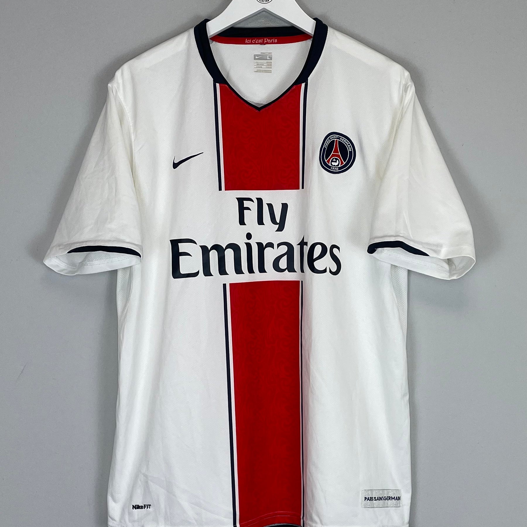 Shop 2007/08 PSG AWAY SHIRT (L) NIKE, classic football shirts, vintage football shirts & retro soccer jerseys at Cult Kits