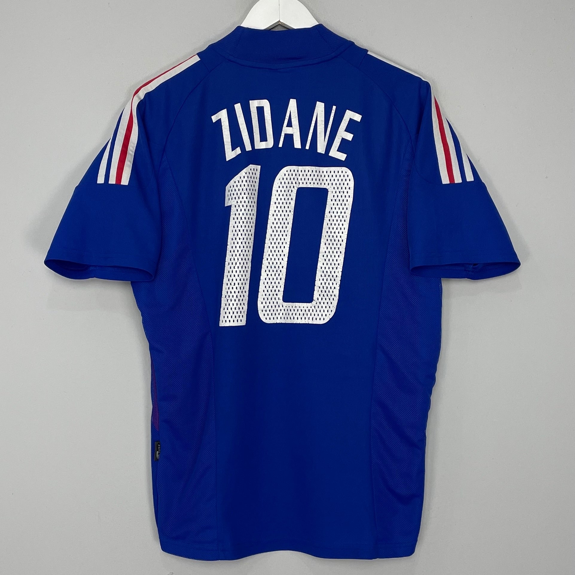 Shop 2002/04 FRANCE ZIDANE #10 HOME SHIRT (M) ADIDAS, classic football shirts, vintage football shirts & retro soccer jerseys at Cult Kits