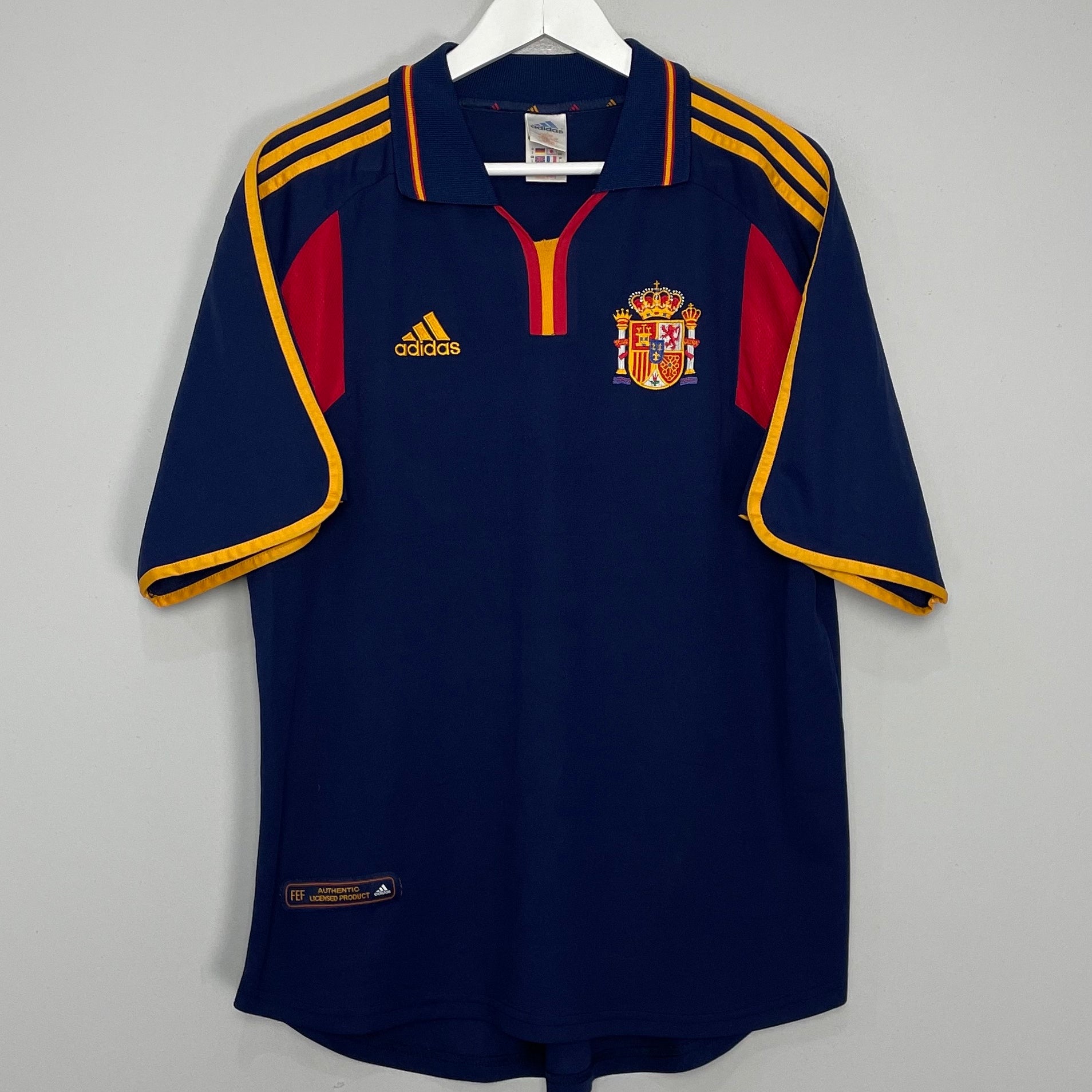 Shop 2000/02 SPAIN AWAY SHIRT (L) ADIDAS, classic football shirts, vintage football shirts & retro soccer jerseys at Cult Kits