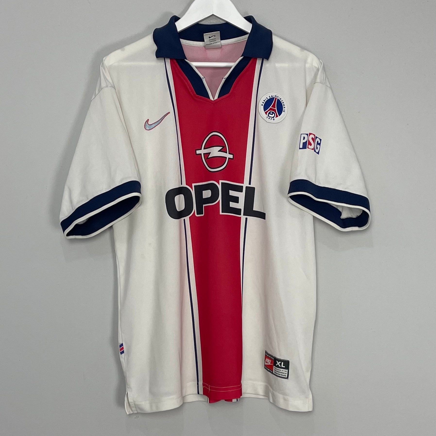Shop 1997/98 PSG AWAY SHIRT (XL) NIKE, classic football shirts, vintage football shirts & retro soccer jerseys at Cult Kits