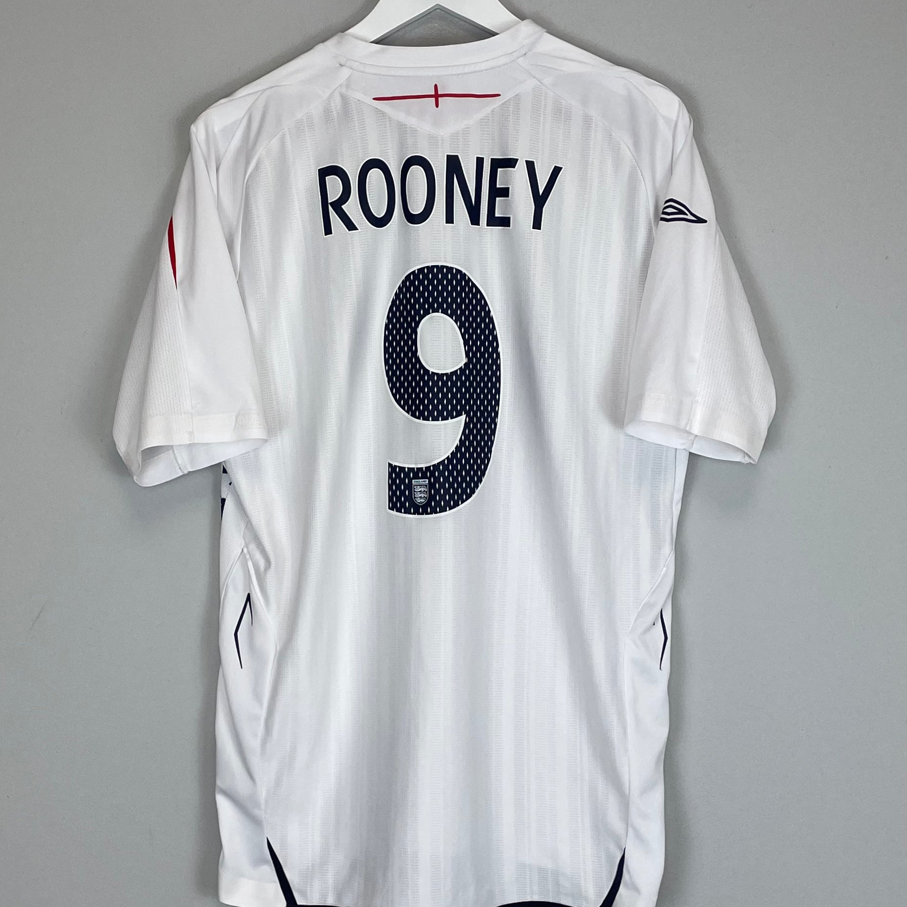 Shop 2007/09 ENGLAND ROONEY #9 HOME SHIRT (L) UMBRO, classic football shirts, vintage football shirts & retro soccer jerseys at Cult Kits