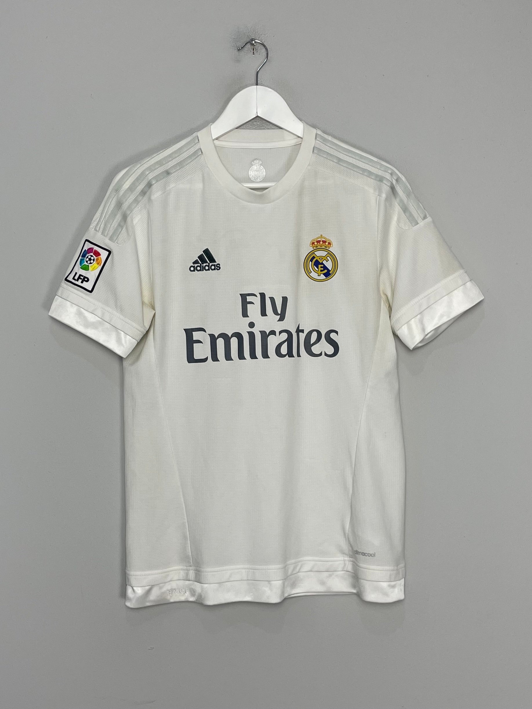 Shop 2015/16 REAL MADRID HOME SHIRT (M) ADIDAS, classic football shirts, vintage football shirts & retro soccer jerseys at Cult Kits