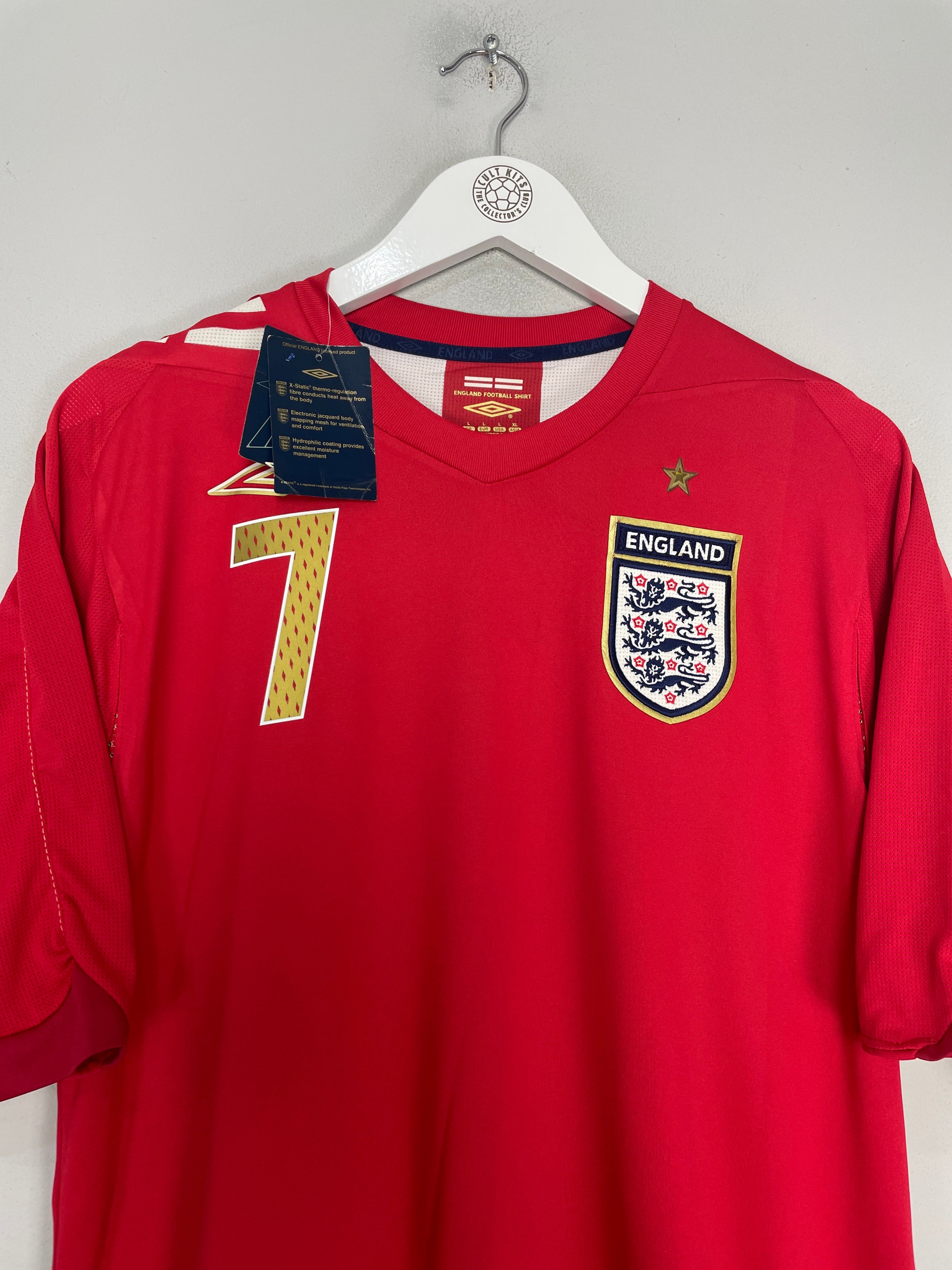 Shop 2006/08 ENGLAND BECKHAM #7 *BNWT* AWAY SHIRT (L) UMBRO, classic football shirts, vintage football shirts & retro soccer jerseys at Cult Kits