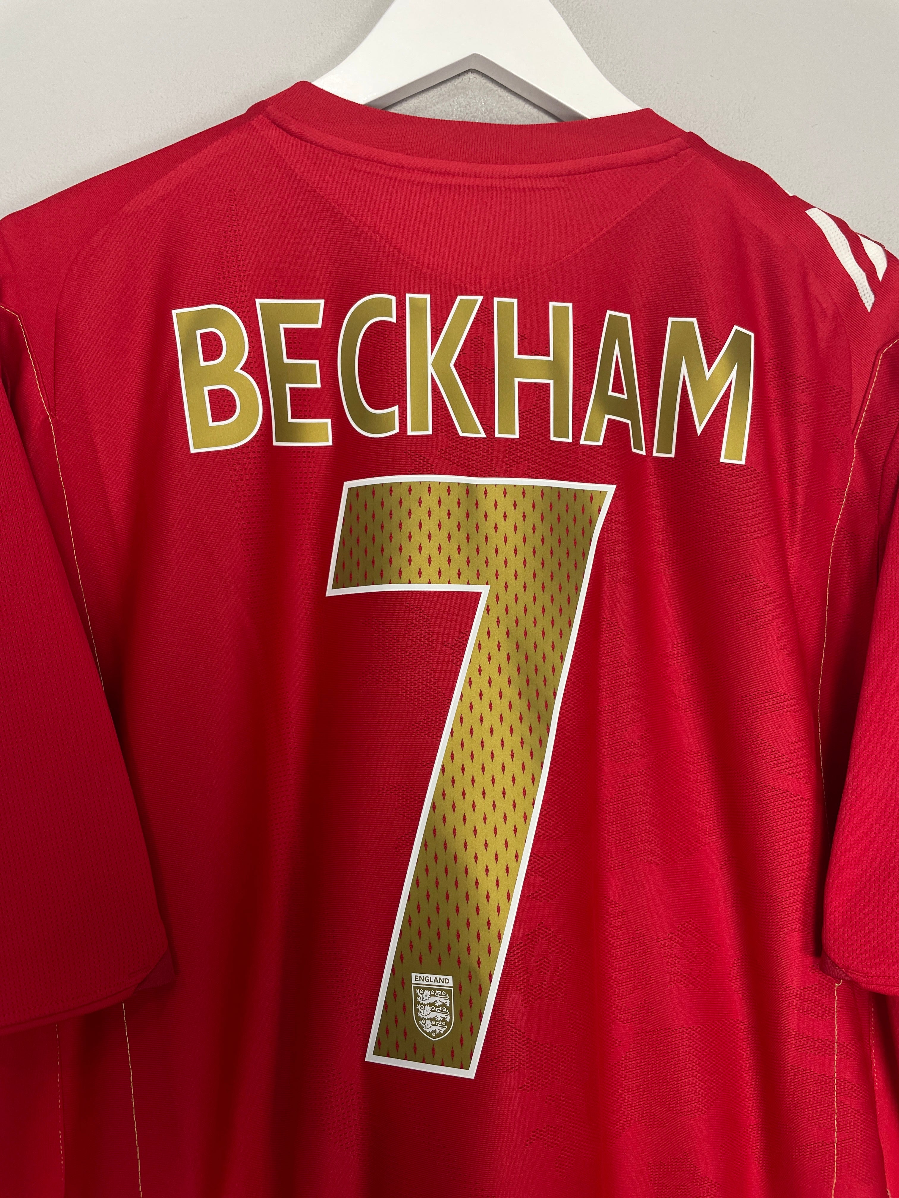 Shop 2006/08 ENGLAND BECKHAM #7 AWAY SHIRT (XL) UMBRO, classic football shirts, vintage football shirts & retro soccer jerseys at Cult Kits