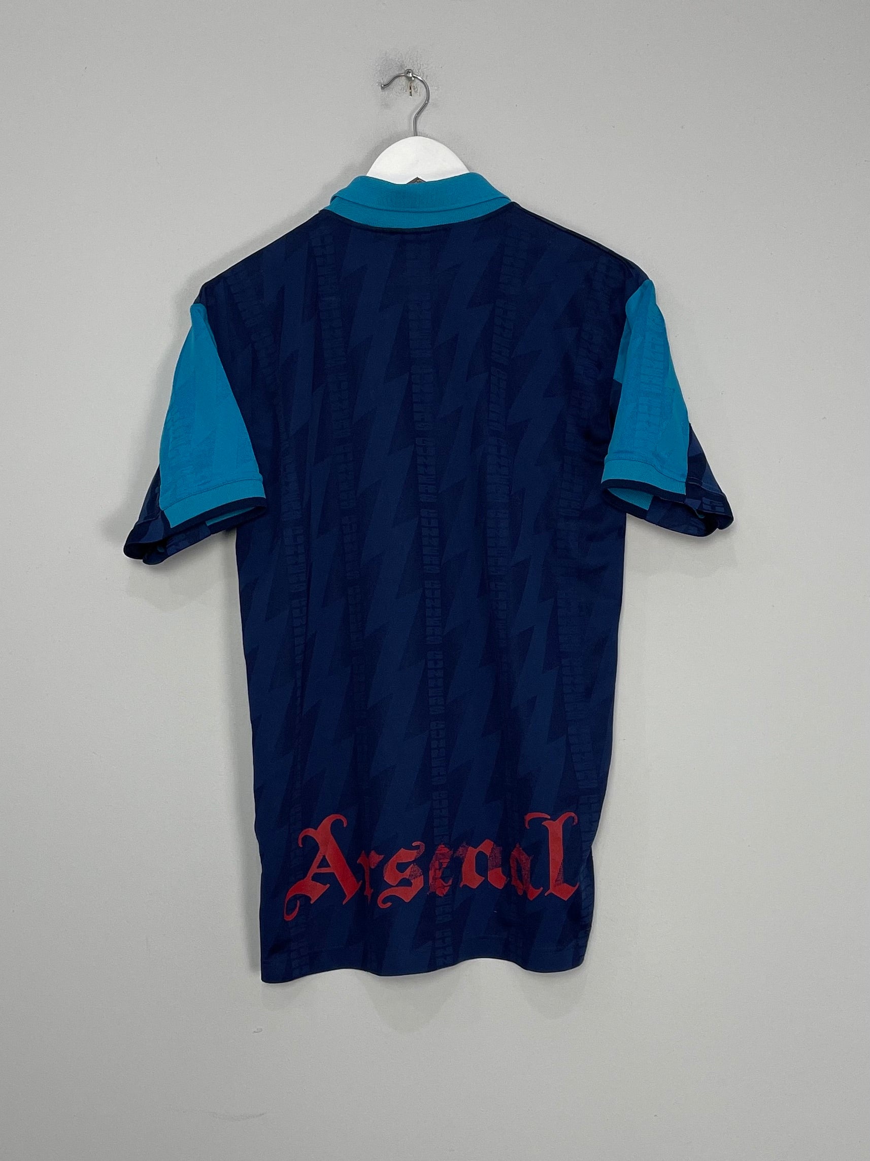 Shop 1995/96 ARSENAL AWAY SHIRT (S) NIKE, classic football shirts, vintage football shirts & retro soccer jerseys at Cult Kits
