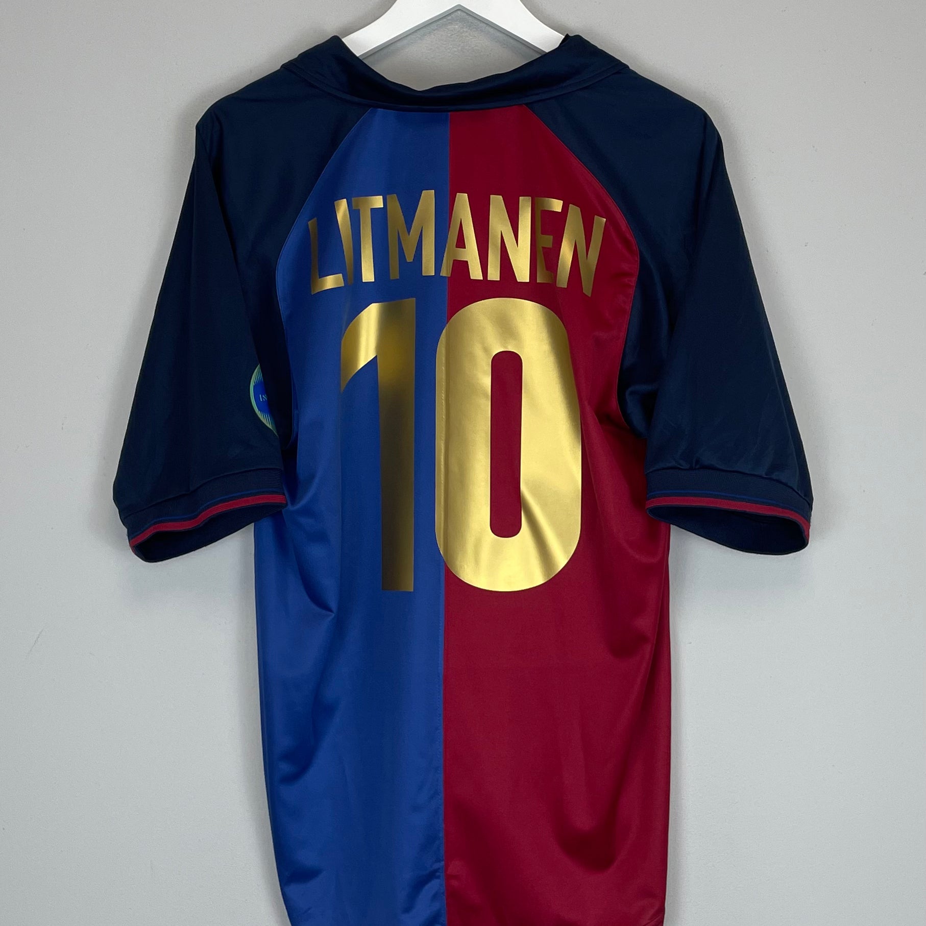 Shop 1999/00 BARCELONA LITMANEN #10 *CENTENARY* HOME SHIRT (M) NIKE, classic football shirts, vintage football shirts & retro soccer jerseys at Cult Kits