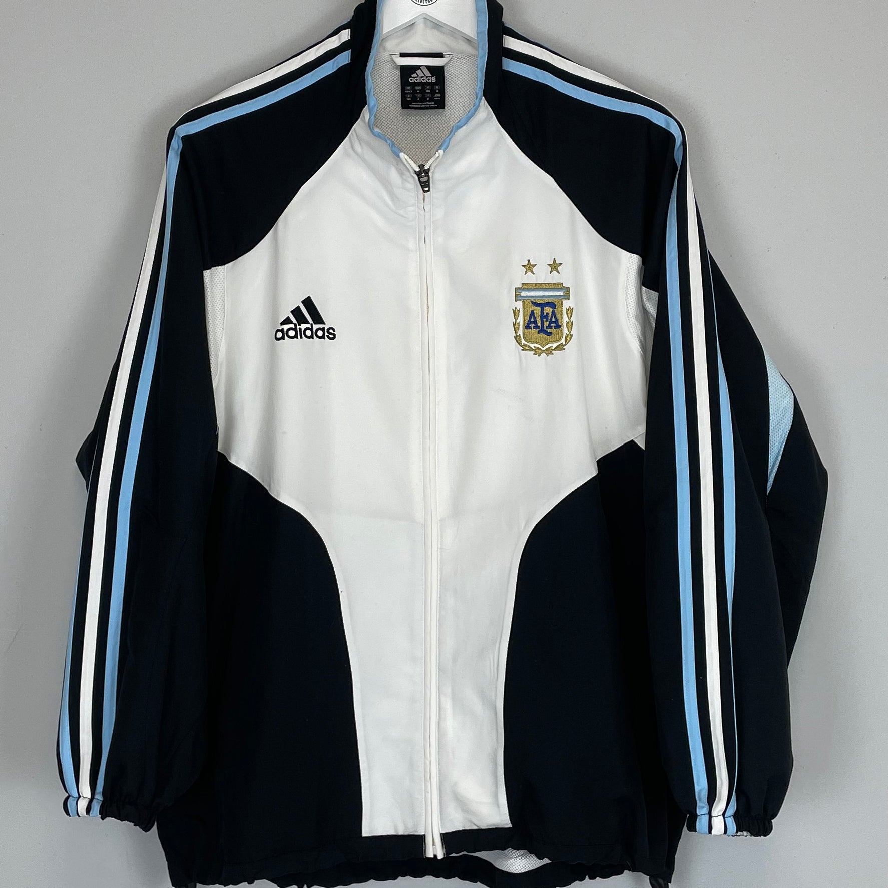 Shop 2004/06 ARGENTINA TRACK JACKET (M) ADIDAS, classic football shirts, vintage football shirts & retro soccer jerseys at Cult Kits