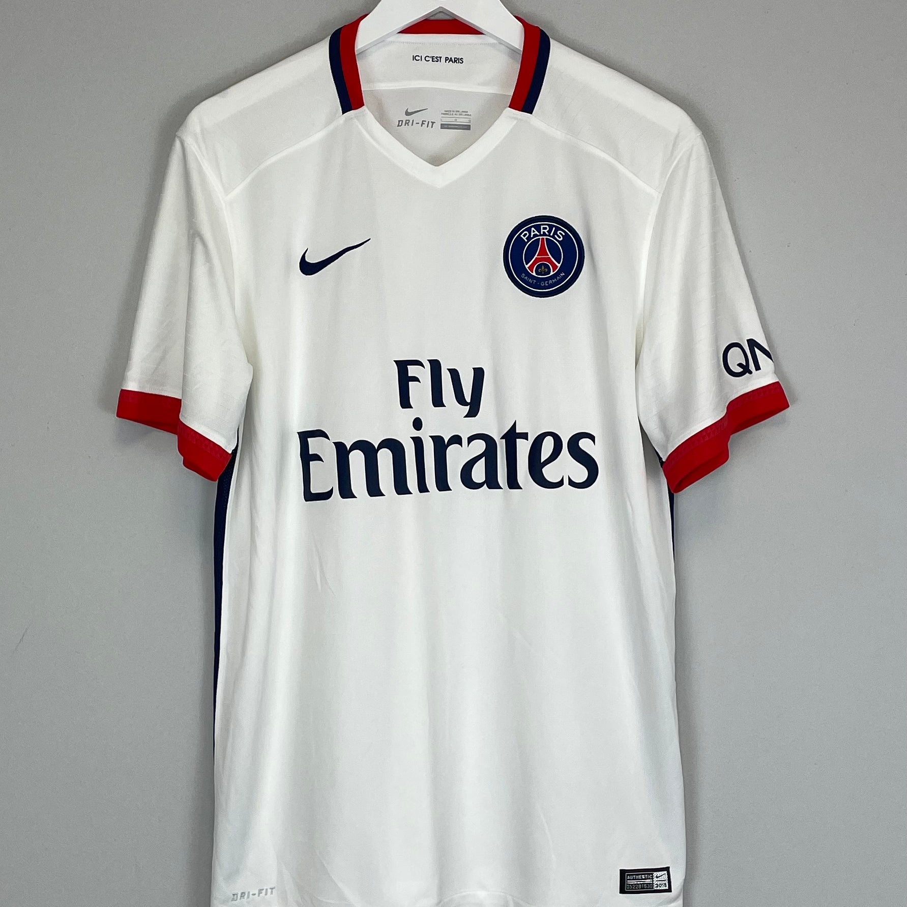 Shop 2015/16 PSG AWAY SHIRT (L) NIKE, classic football shirts, vintage football shirts & retro soccer jerseys at Cult Kits