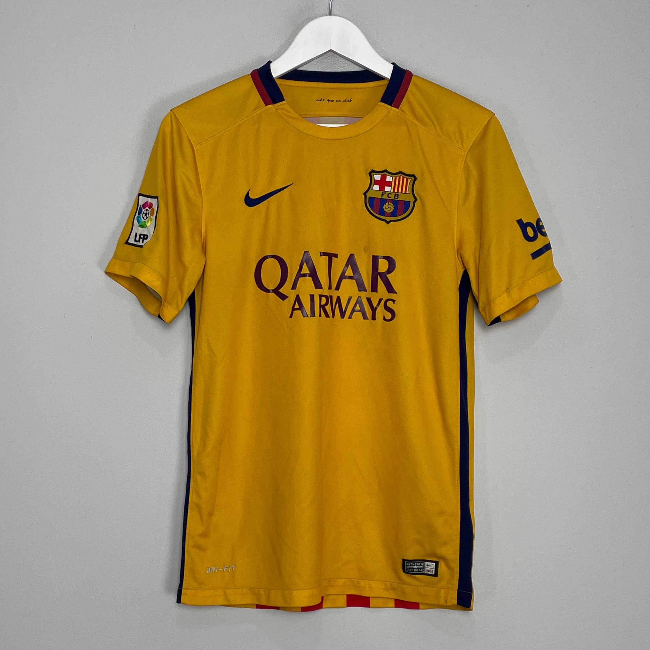 Shop 2015/16 BARCELONA AWAY SHIRT (S) NIKE, classic football shirts, vintage football shirts & retro soccer jerseys at Cult Kits