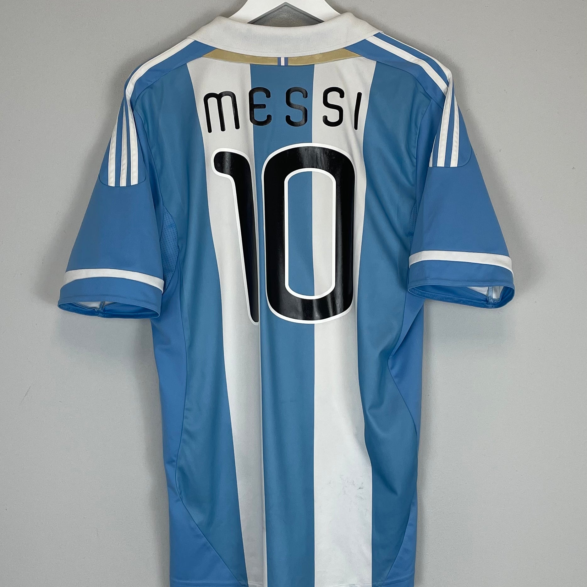 Shop 2011/13 ARGENTINA MESSI #10 HOME SHIRT (L) ADIDAS, classic football shirts, vintage football shirts & retro soccer jerseys at Cult Kits