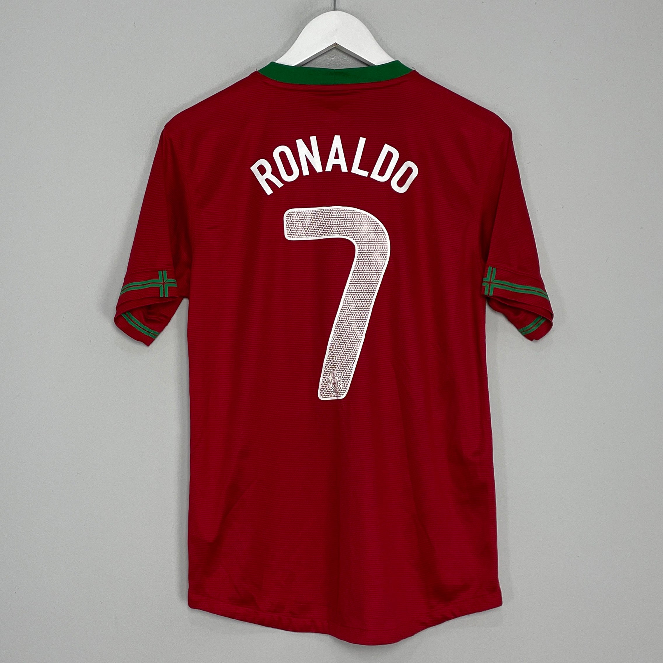 Shop 2012/13 PORTUGAL RONALDO #7 HOME SHIRT (M) NIKE, classic football shirts, vintage football shirts & retro soccer jerseys at Cult Kits