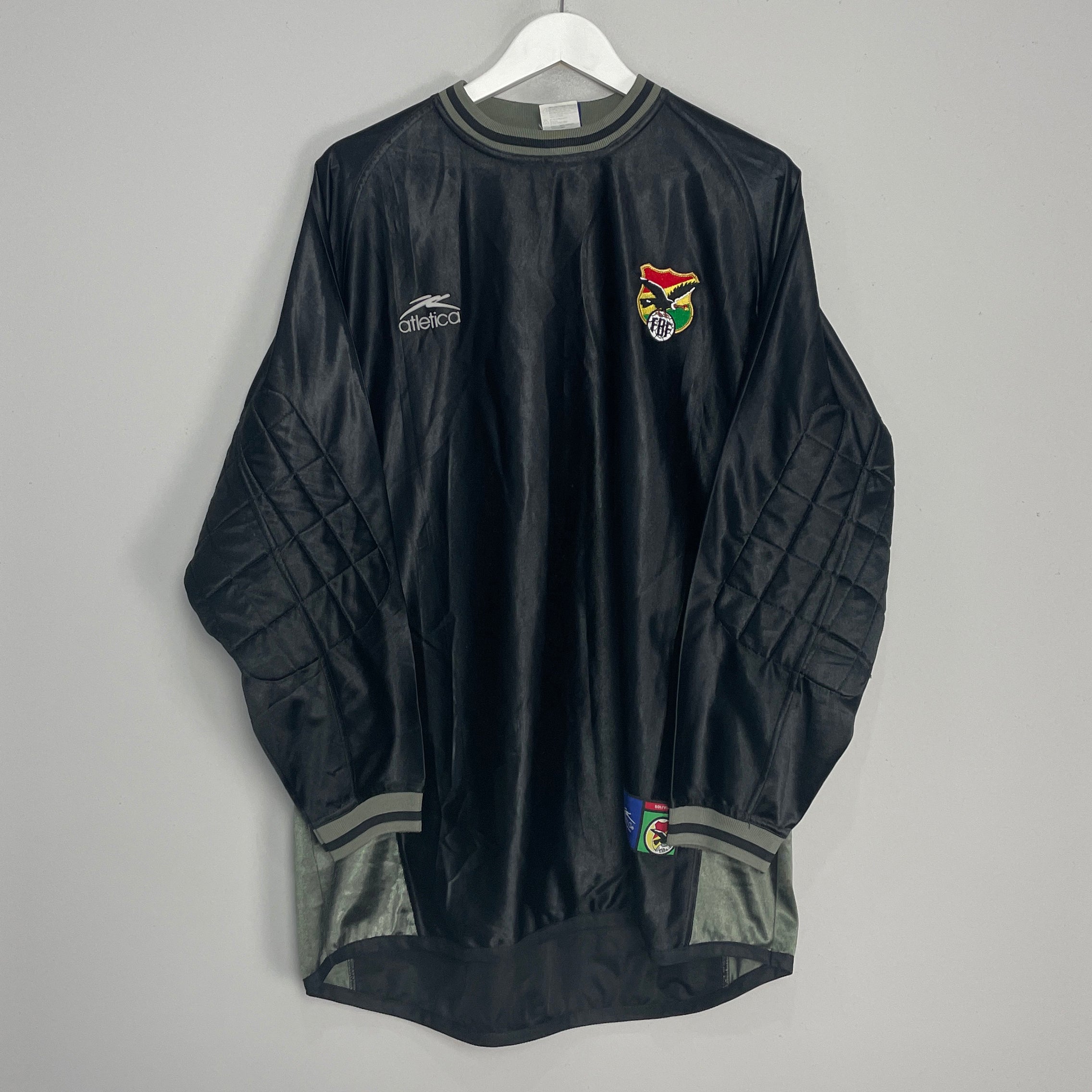 Shop 2002/03 BOLIVIA #1 GK SHIRT (XL) ATLETICA, classic football shirts, vintage football shirts & retro soccer jerseys at Cult Kits