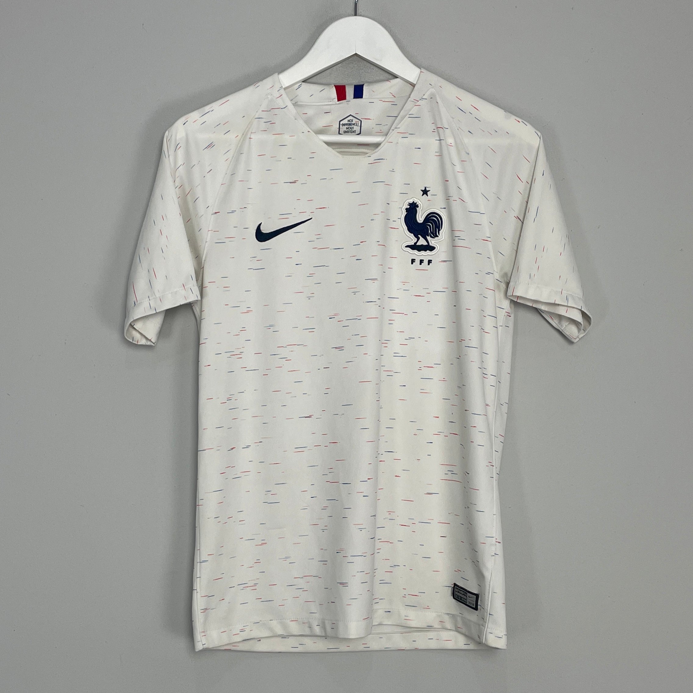 Shop 2018/19 FRANCE AWAY SHIRT (S) NIKE, classic football shirts, vintage football shirts & retro soccer jerseys at Cult Kits
