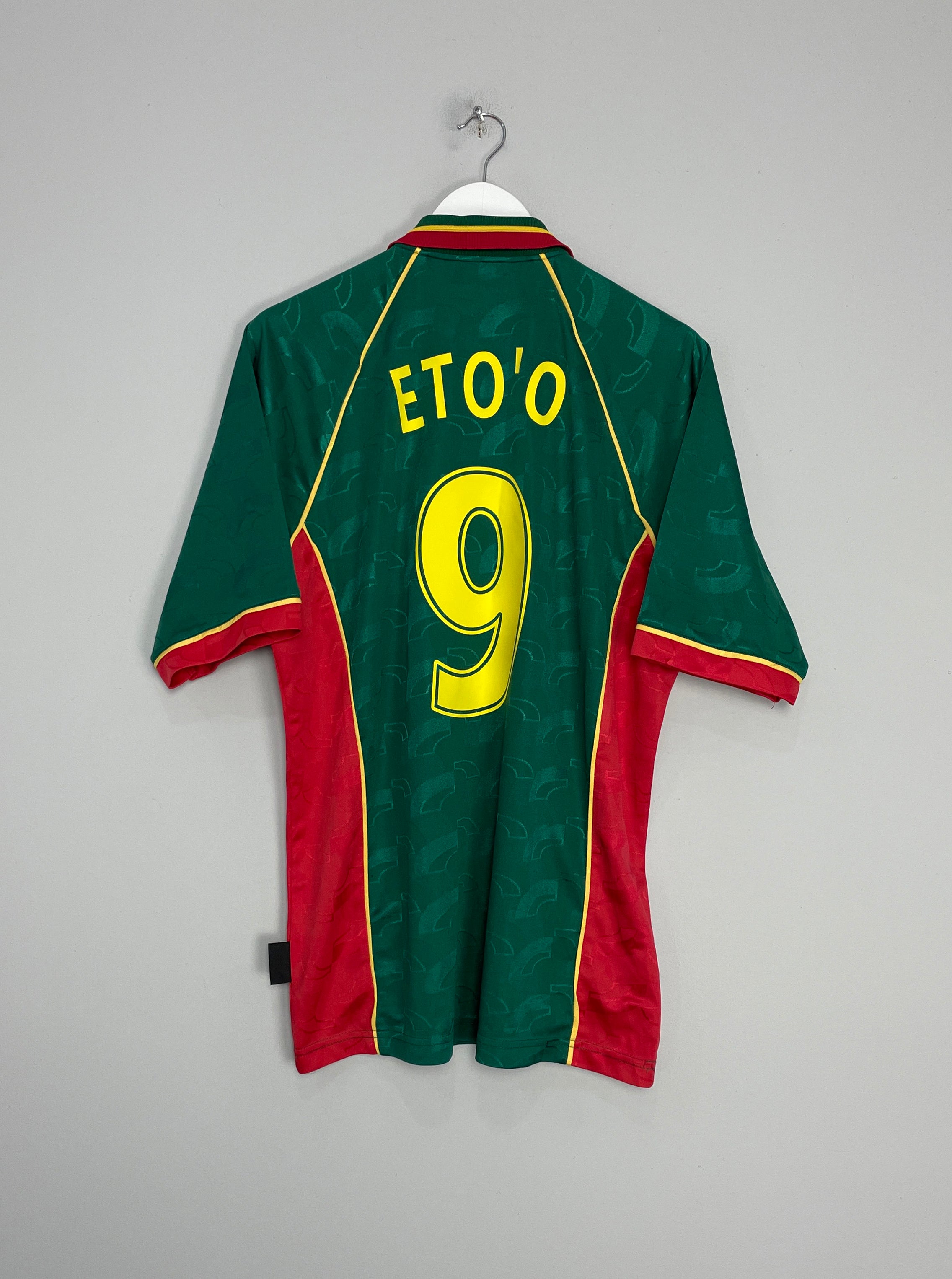 Shop 1998/00 CAMEROON ETO'O #9 HOME SHIRT (L) PUMA, classic football shirts, vintage football shirts & retro soccer jerseys at Cult Kits